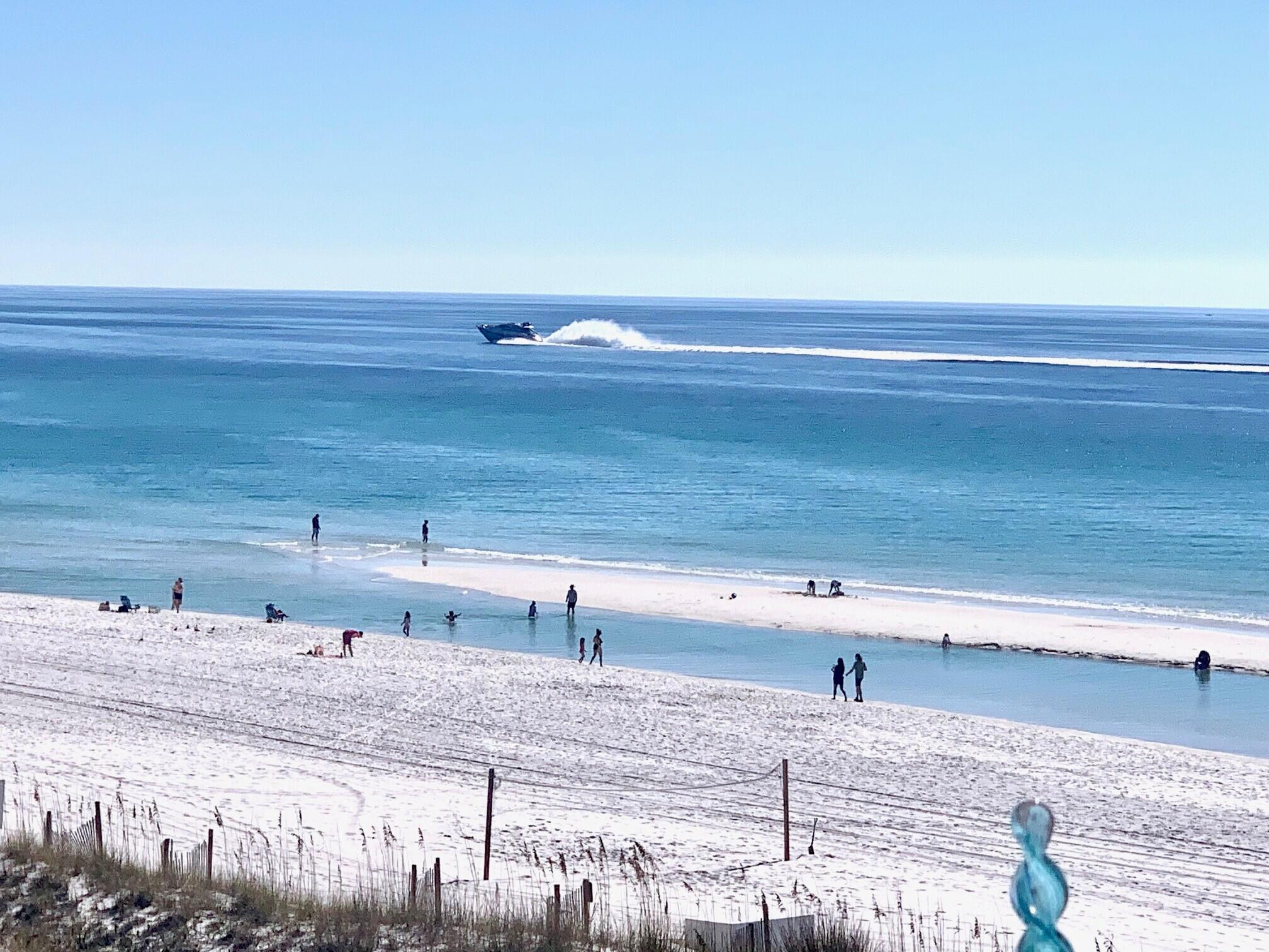 BREAKERS OF FWB PH 1 - Residential