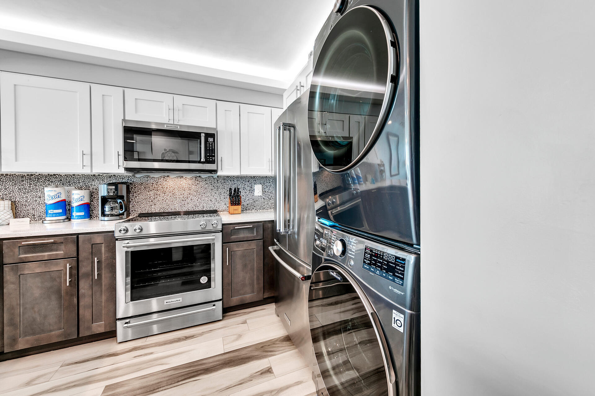 BREAKERS OF FWB PH 1 - Residential