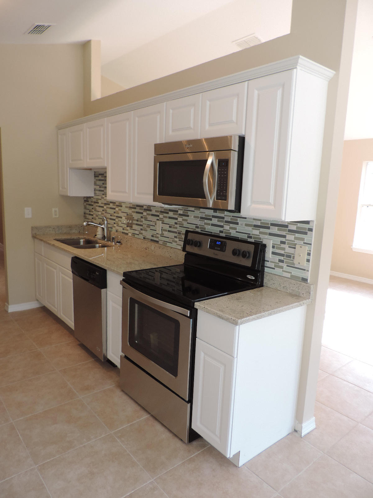 PARADISE RETREAT - Residential