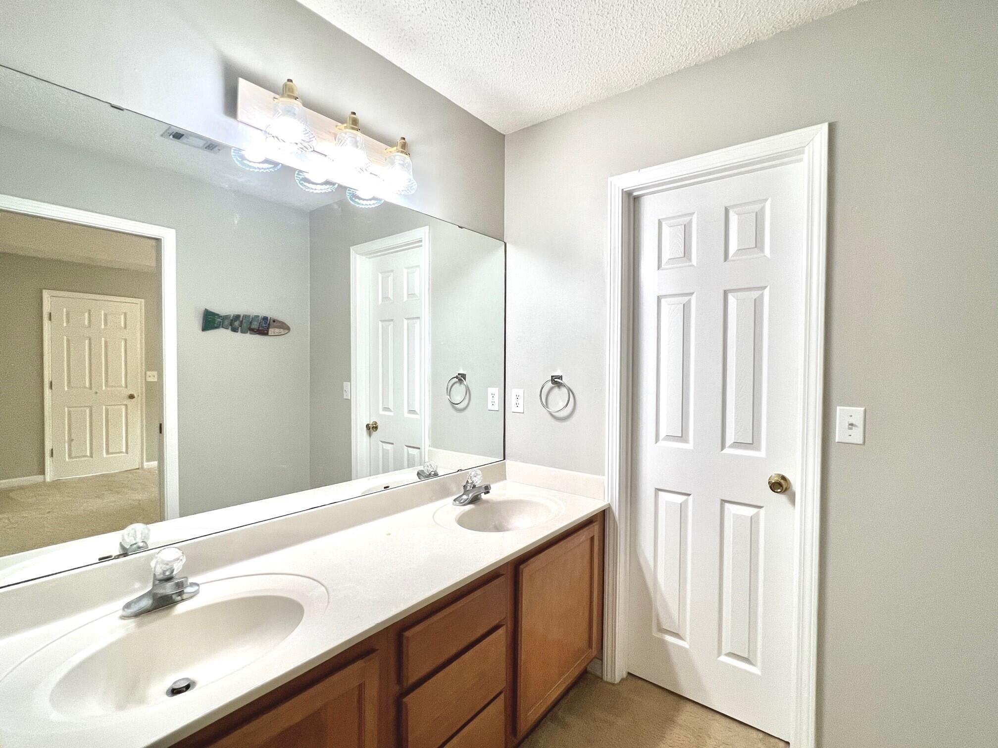 BAY BRIDGE LANDING - Residential Lease