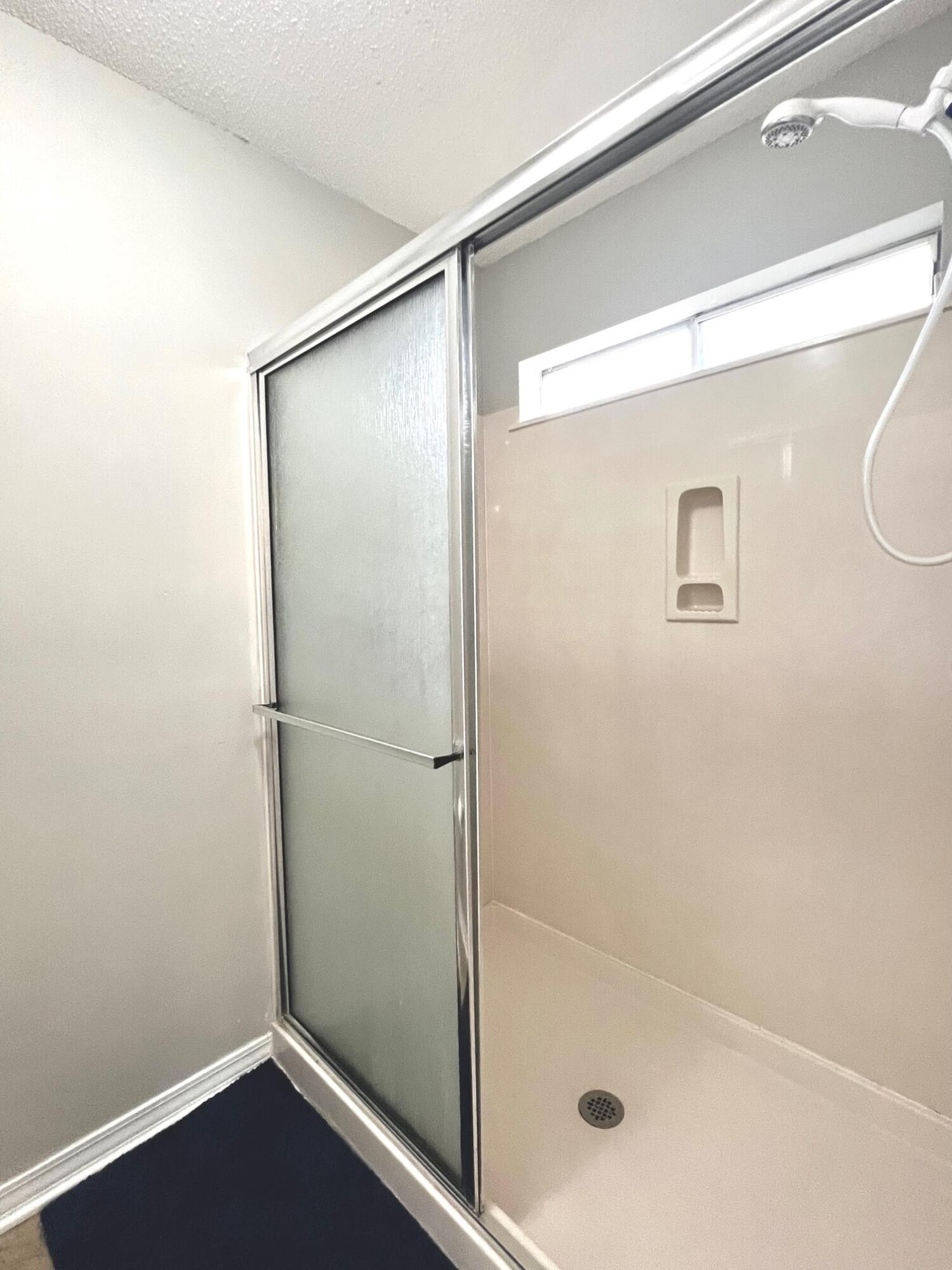 BAY BRIDGE LANDING - Residential Lease