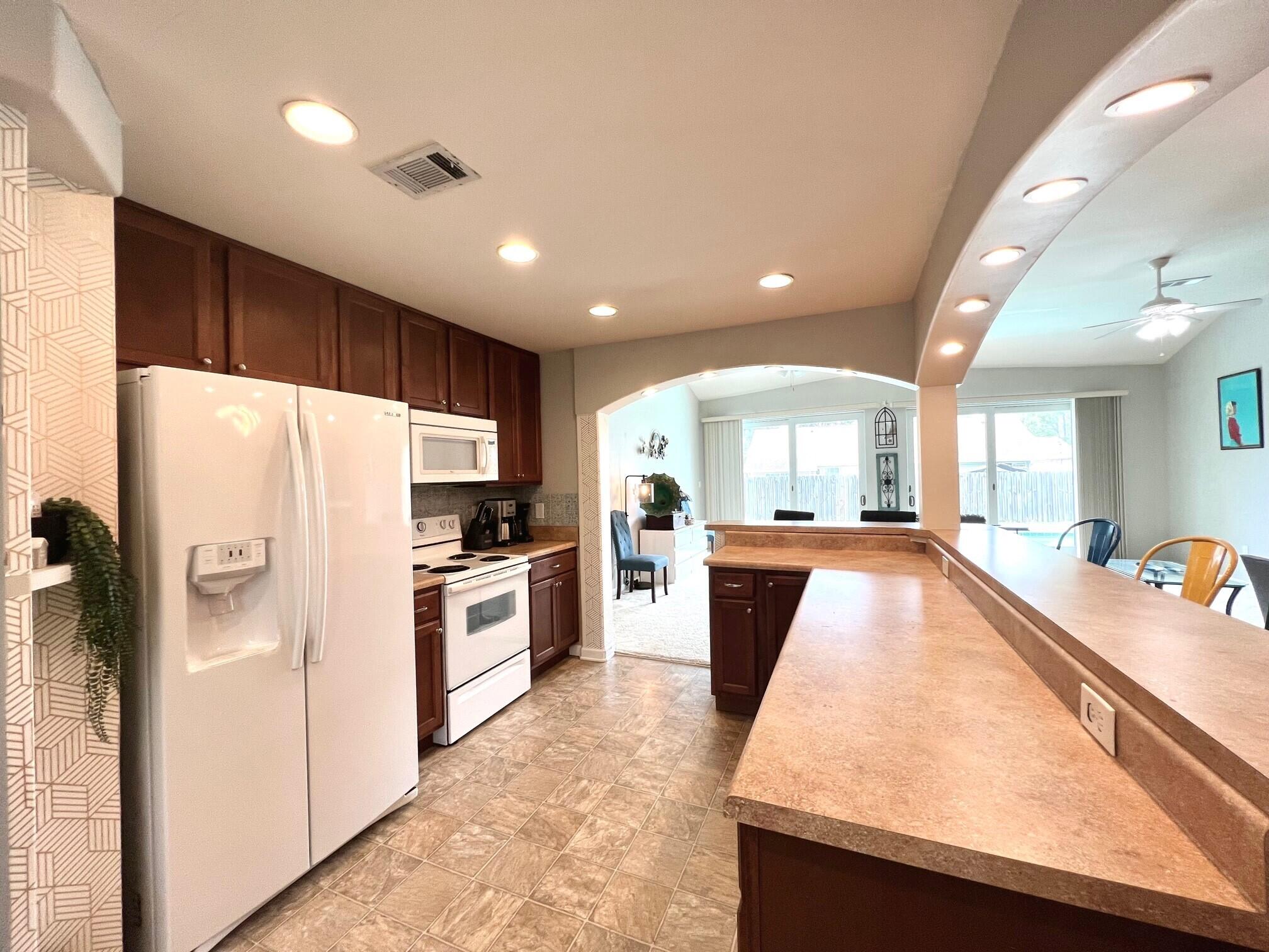 BAY BRIDGE LANDING - Residential Lease