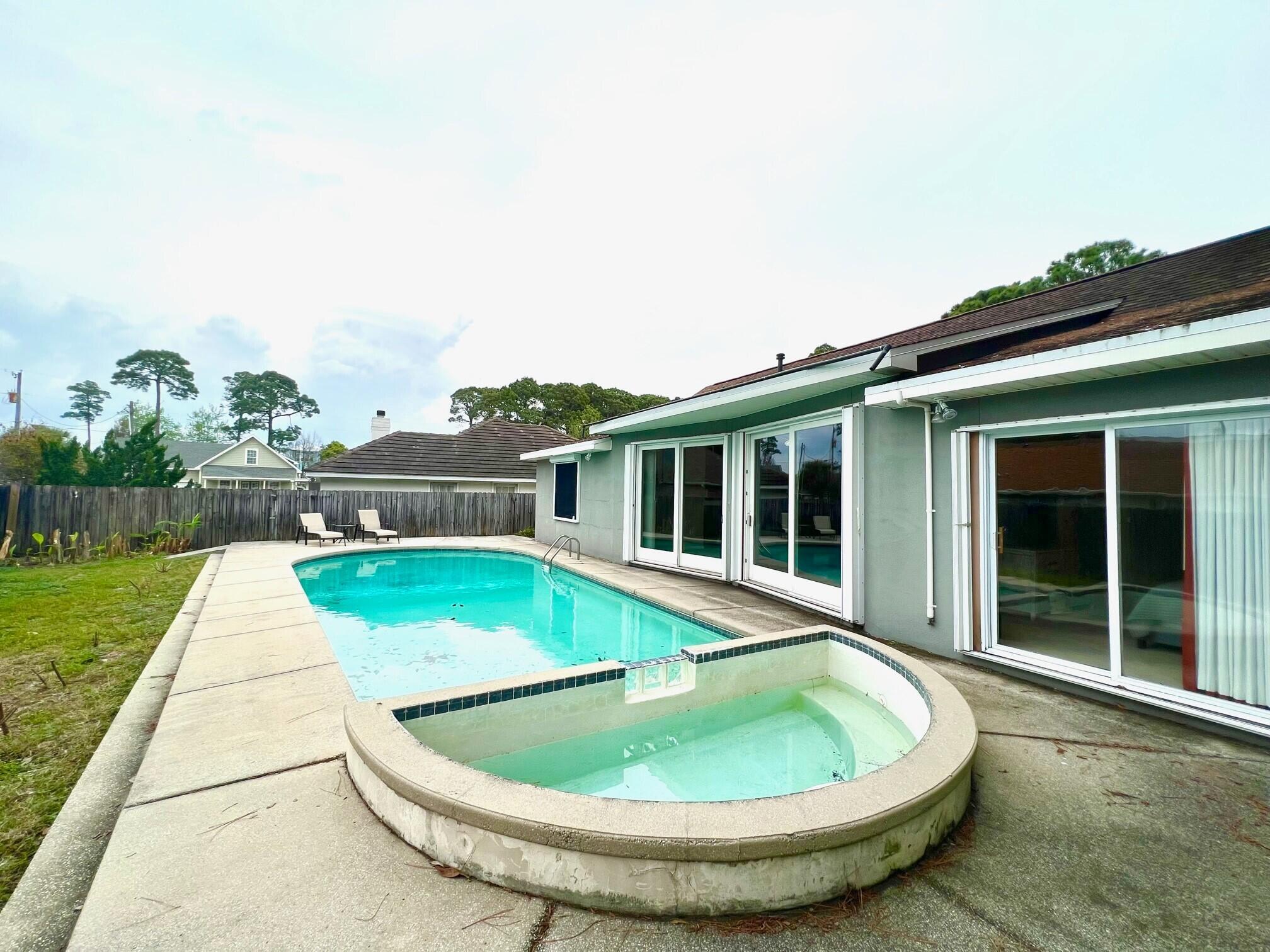 BAY BRIDGE LANDING - Residential Lease