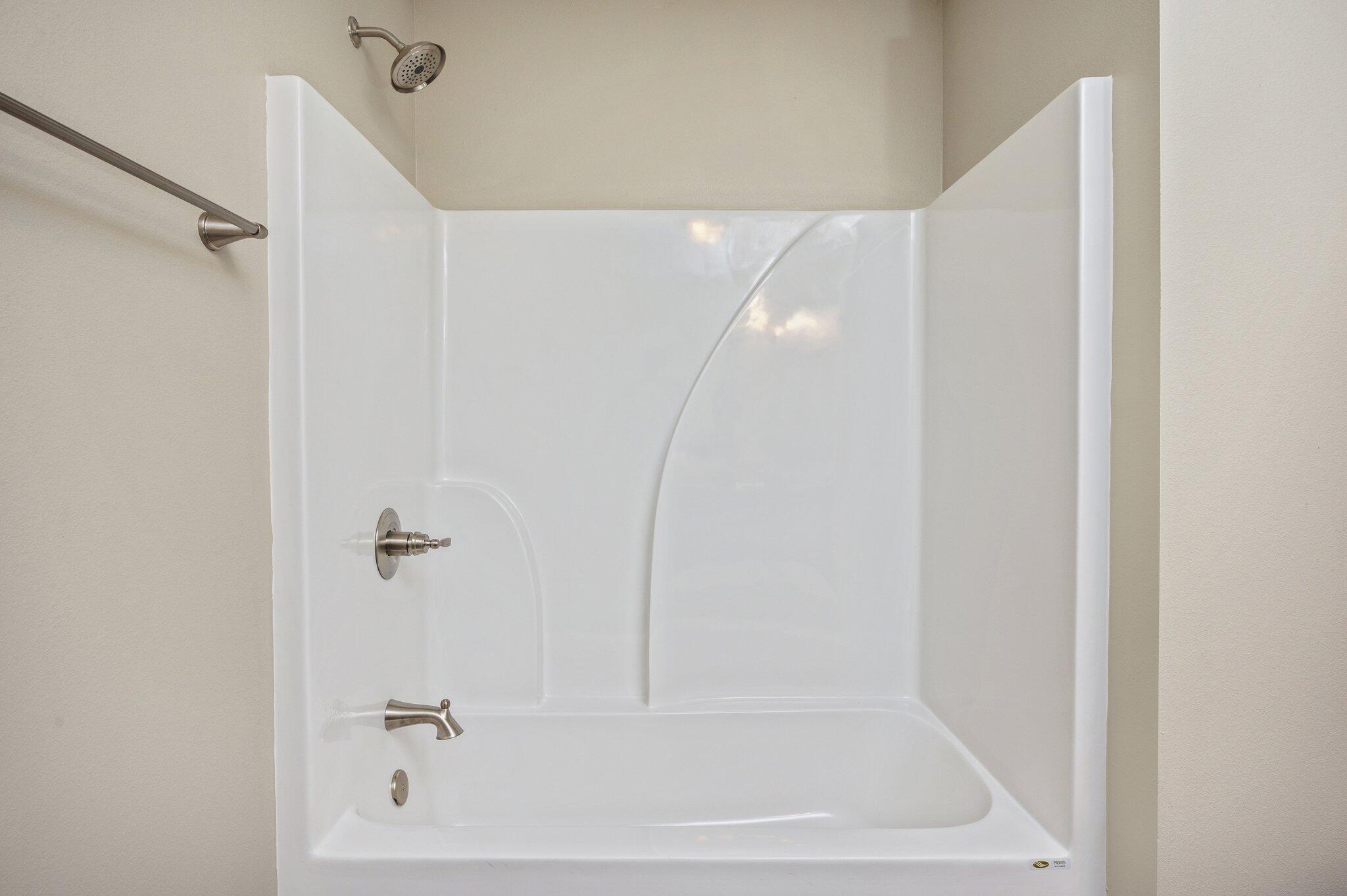 MORRIS ADDN TO CRESTVIEW - Residential