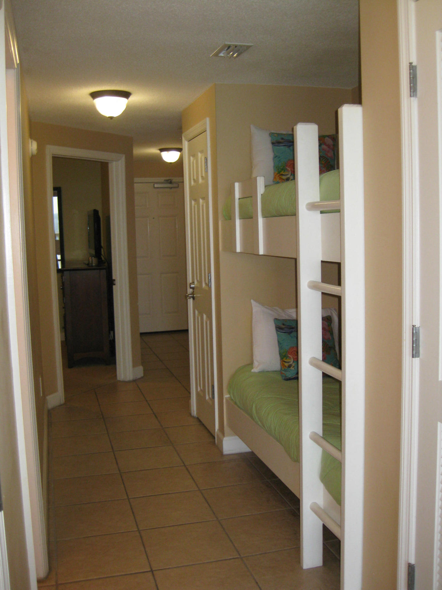 SEYCHELLES RESORT CONDO - Residential