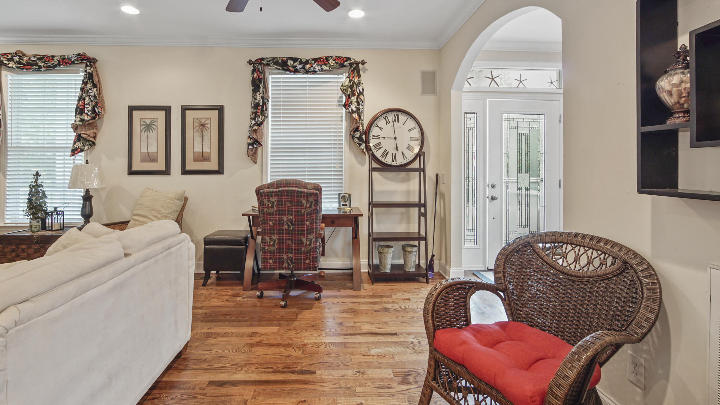 MAGNOLIA BEACH - Residential