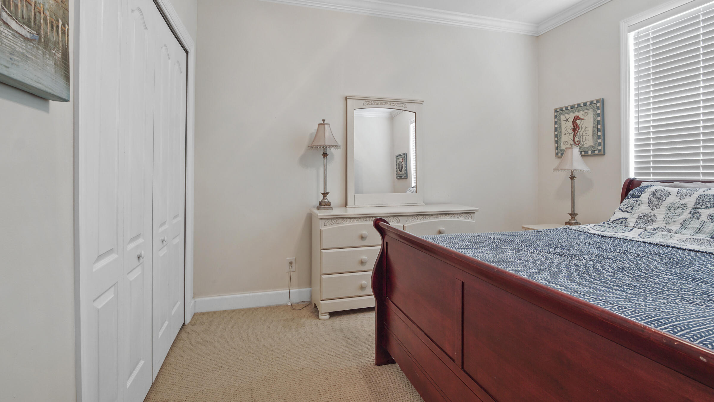 MAGNOLIA BEACH - Residential