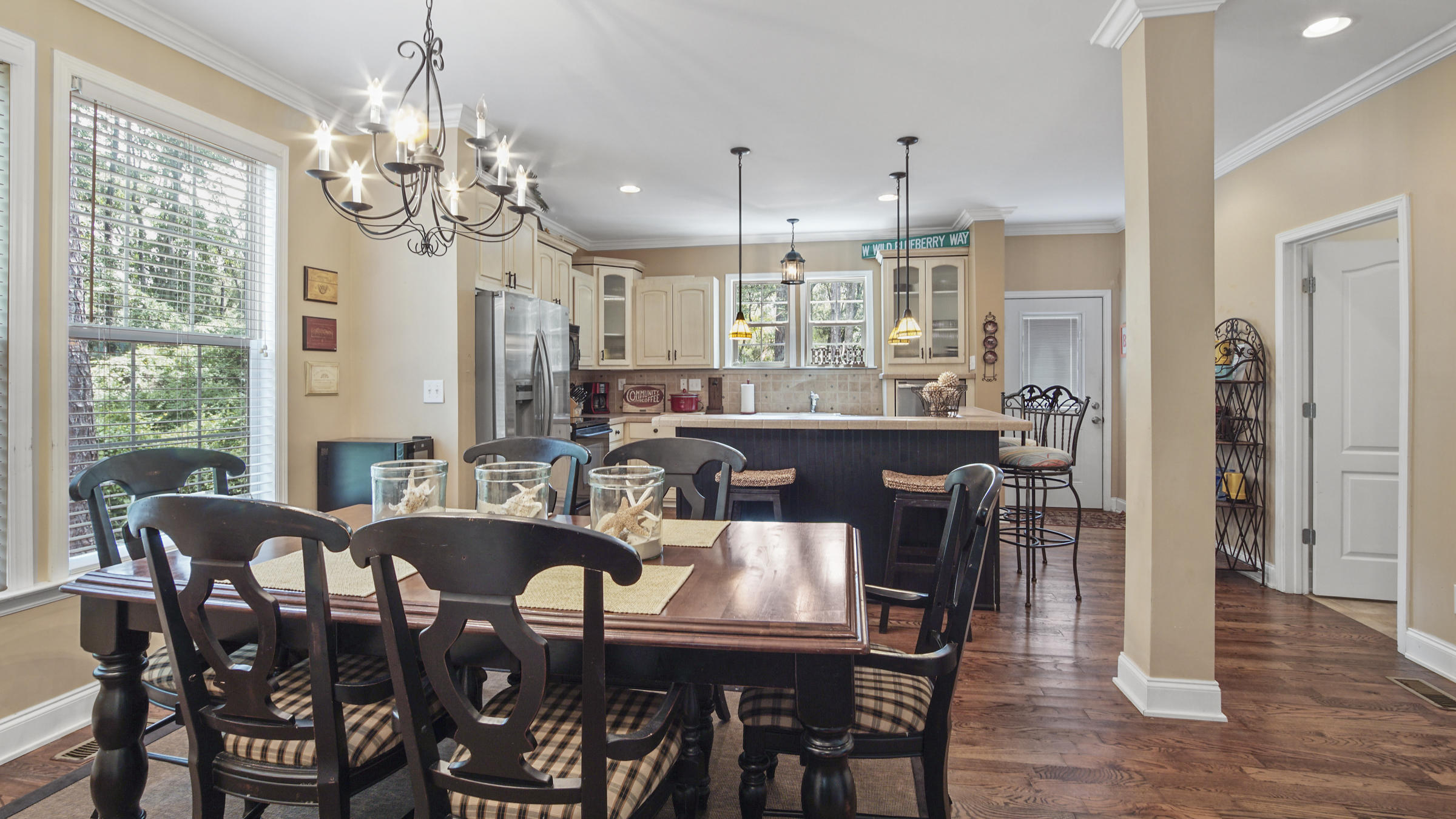 MAGNOLIA BEACH - Residential