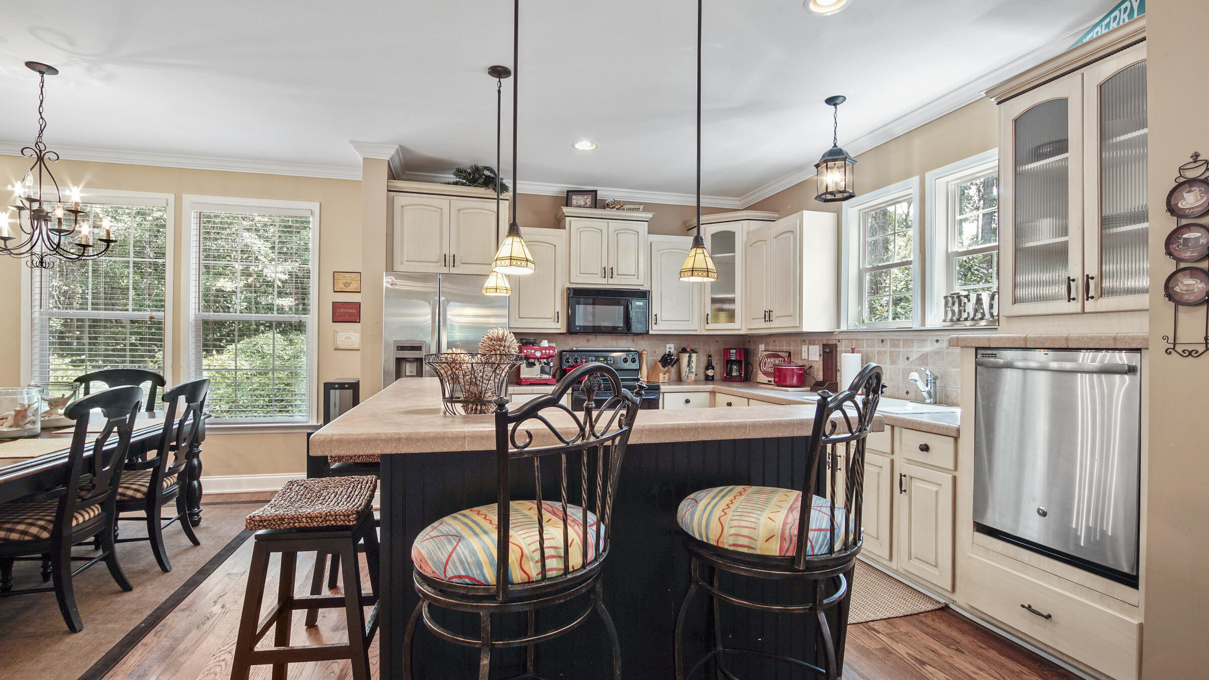 MAGNOLIA BEACH - Residential