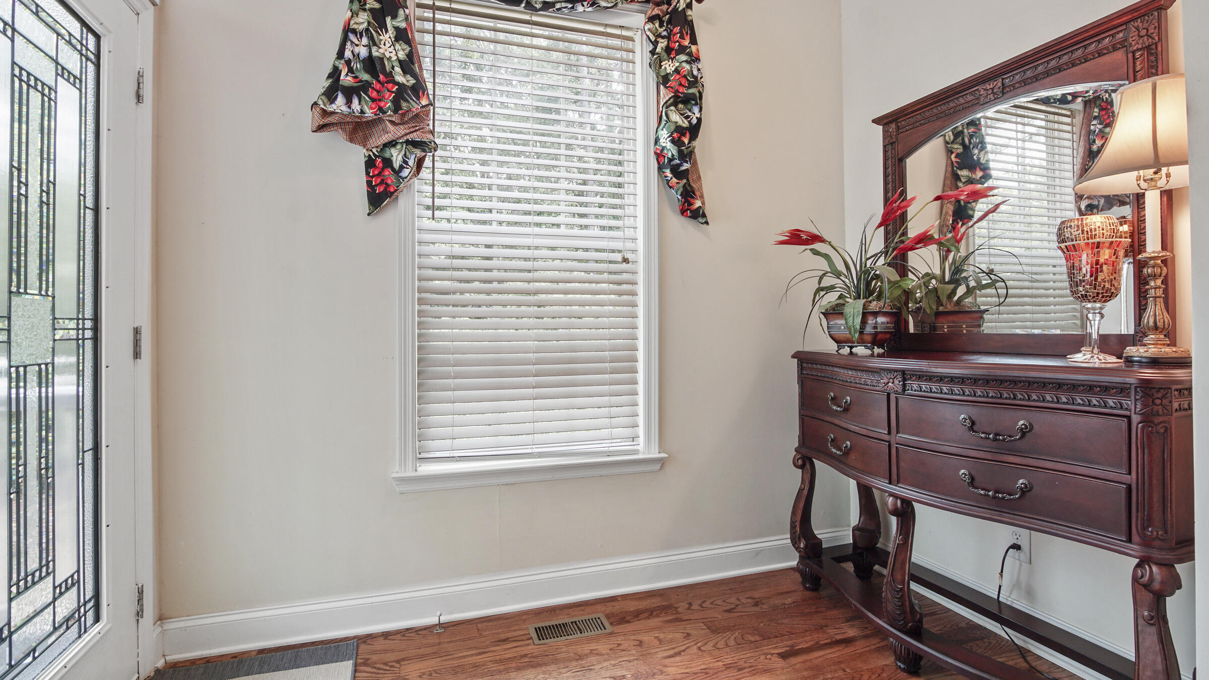 MAGNOLIA BEACH - Residential