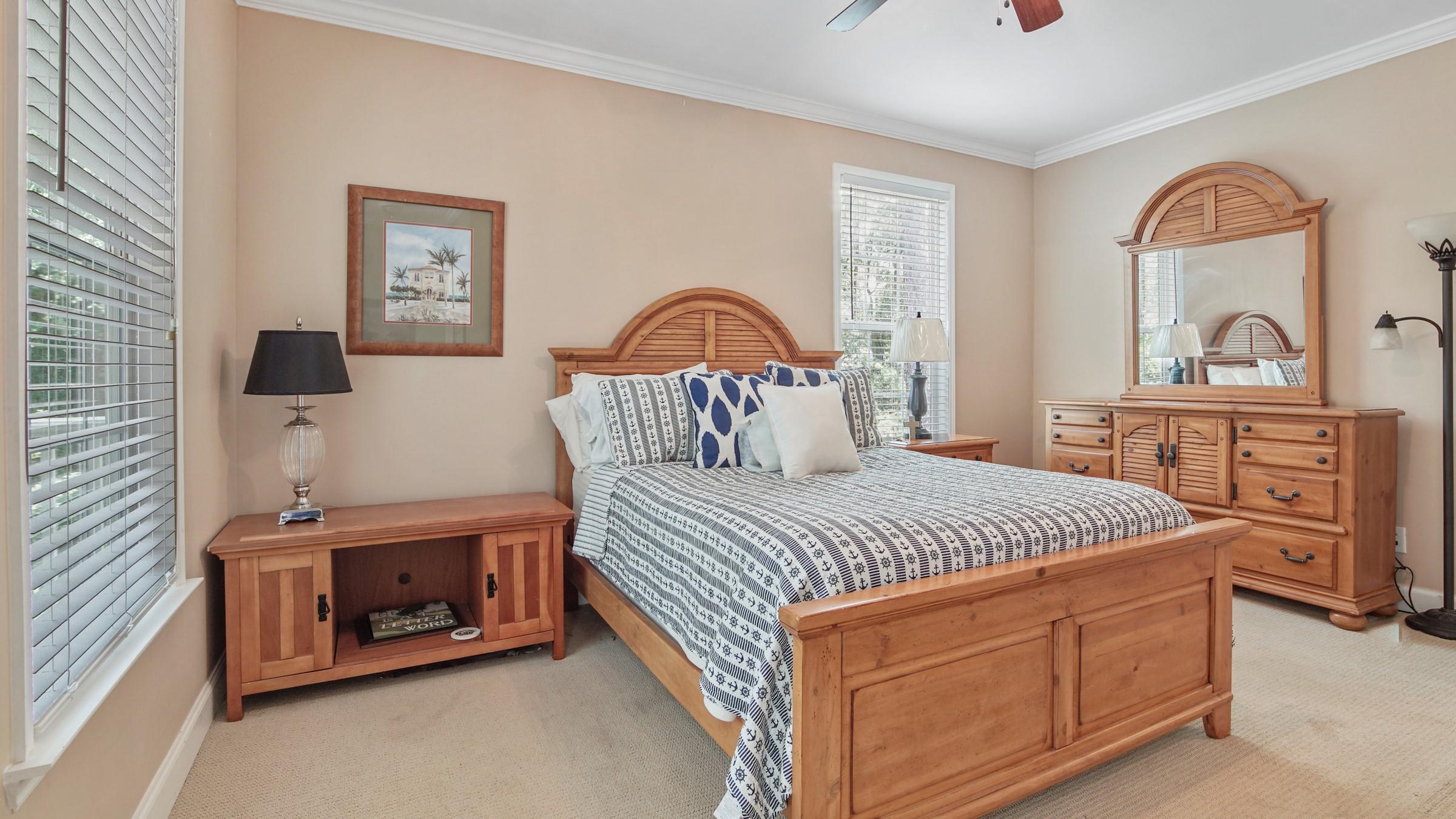 MAGNOLIA BEACH - Residential