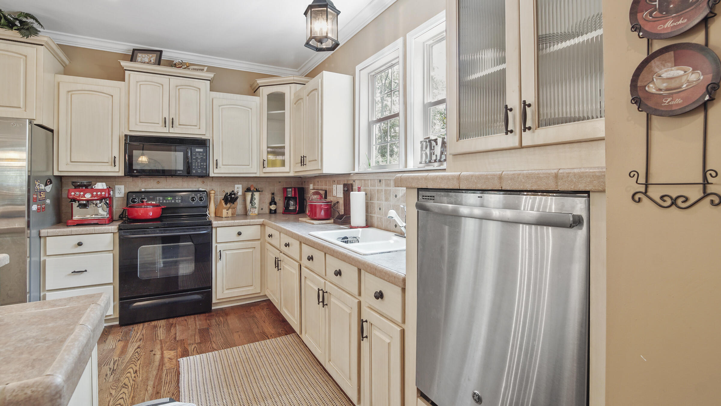 MAGNOLIA BEACH - Residential