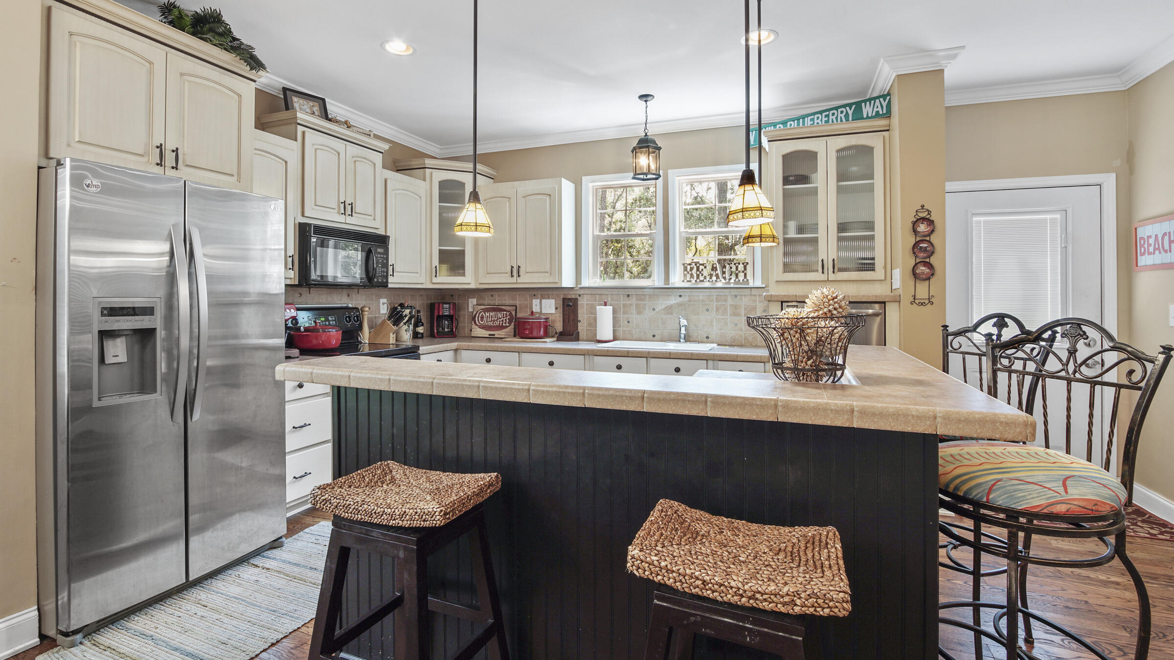 MAGNOLIA BEACH - Residential