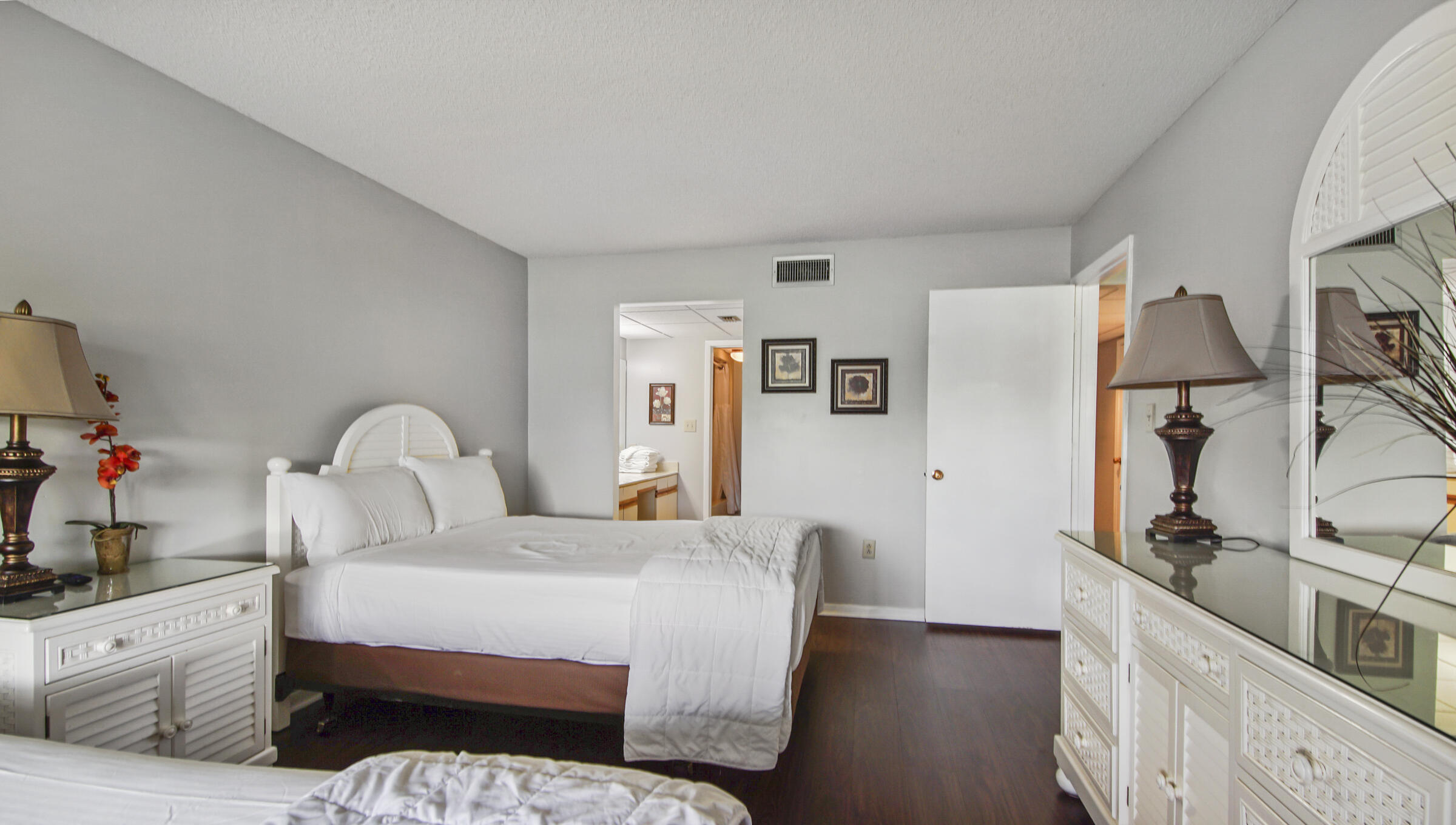 Edgewater Golf Villas - Residential