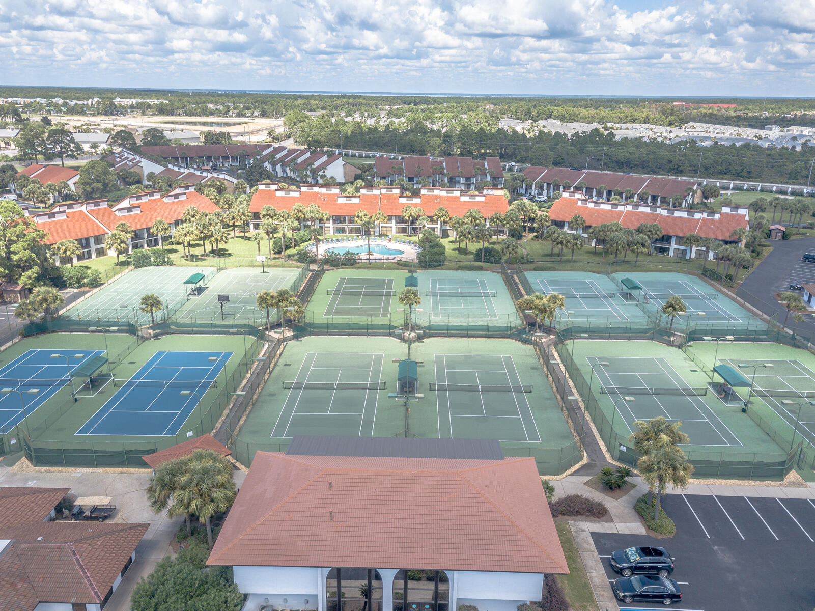 Edgewater Golf Villas - Residential