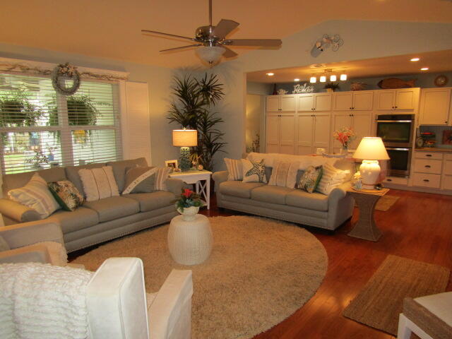 COUNTRYVIEW ESTATES 5TH ADDN - Residential