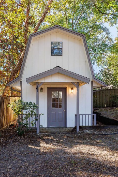 A home in Niceville