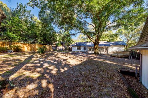 A home in Niceville