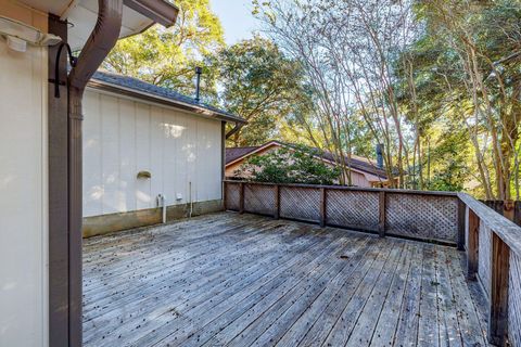 A home in Niceville