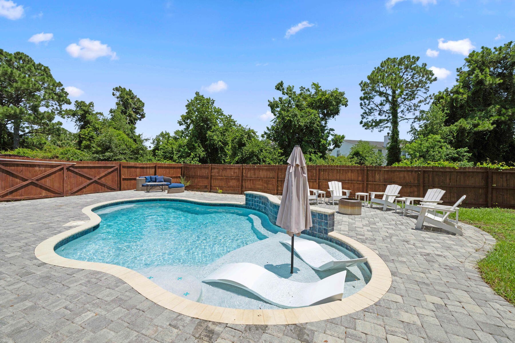 KELL-AIRE GARDENS - Residential