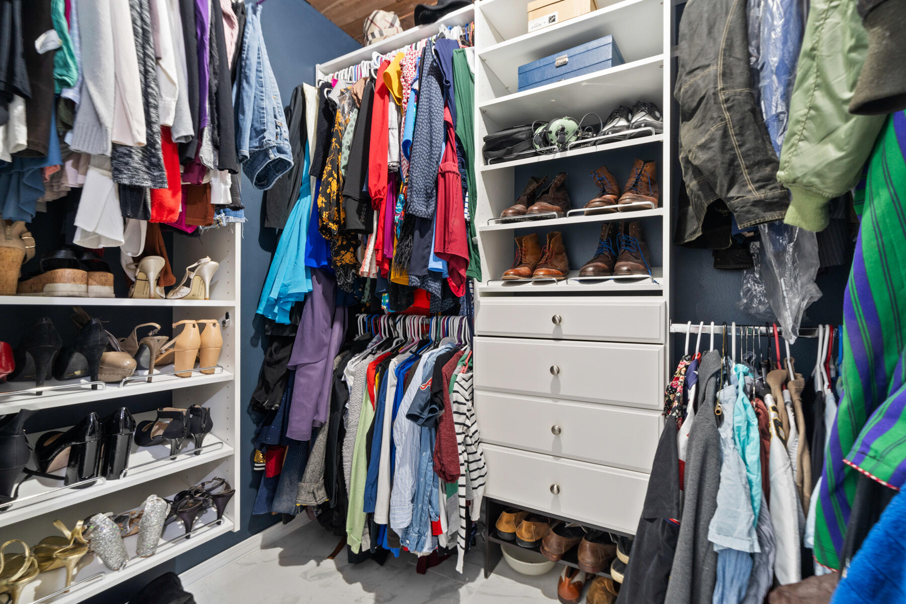 KELL-AIRE GARDENS - Residential