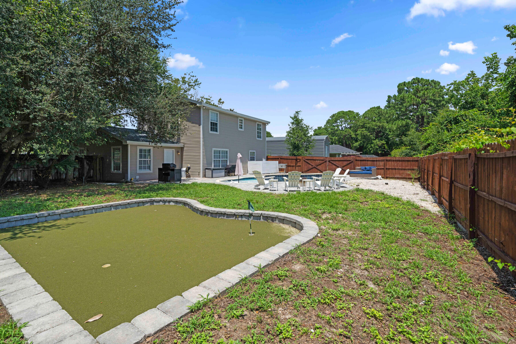 KELL-AIRE GARDENS - Residential