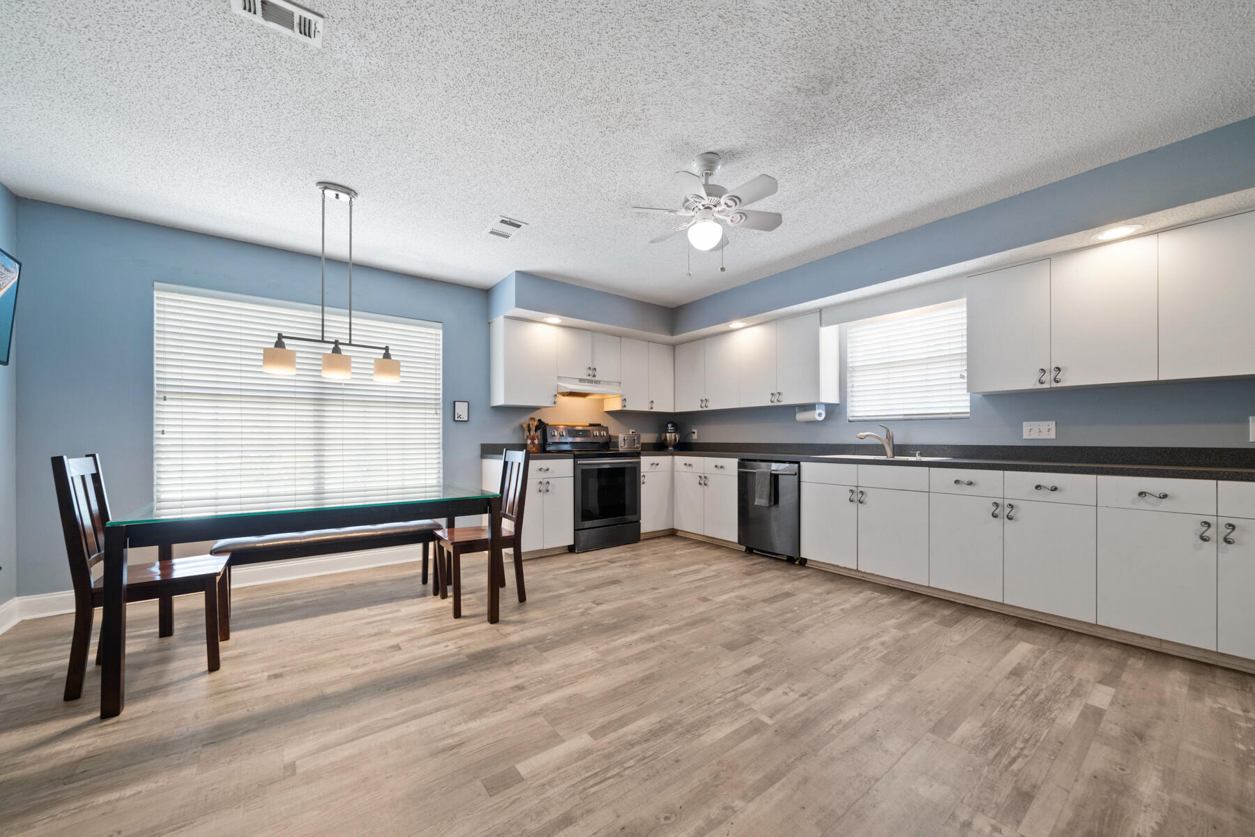 KELL-AIRE GARDENS - Residential