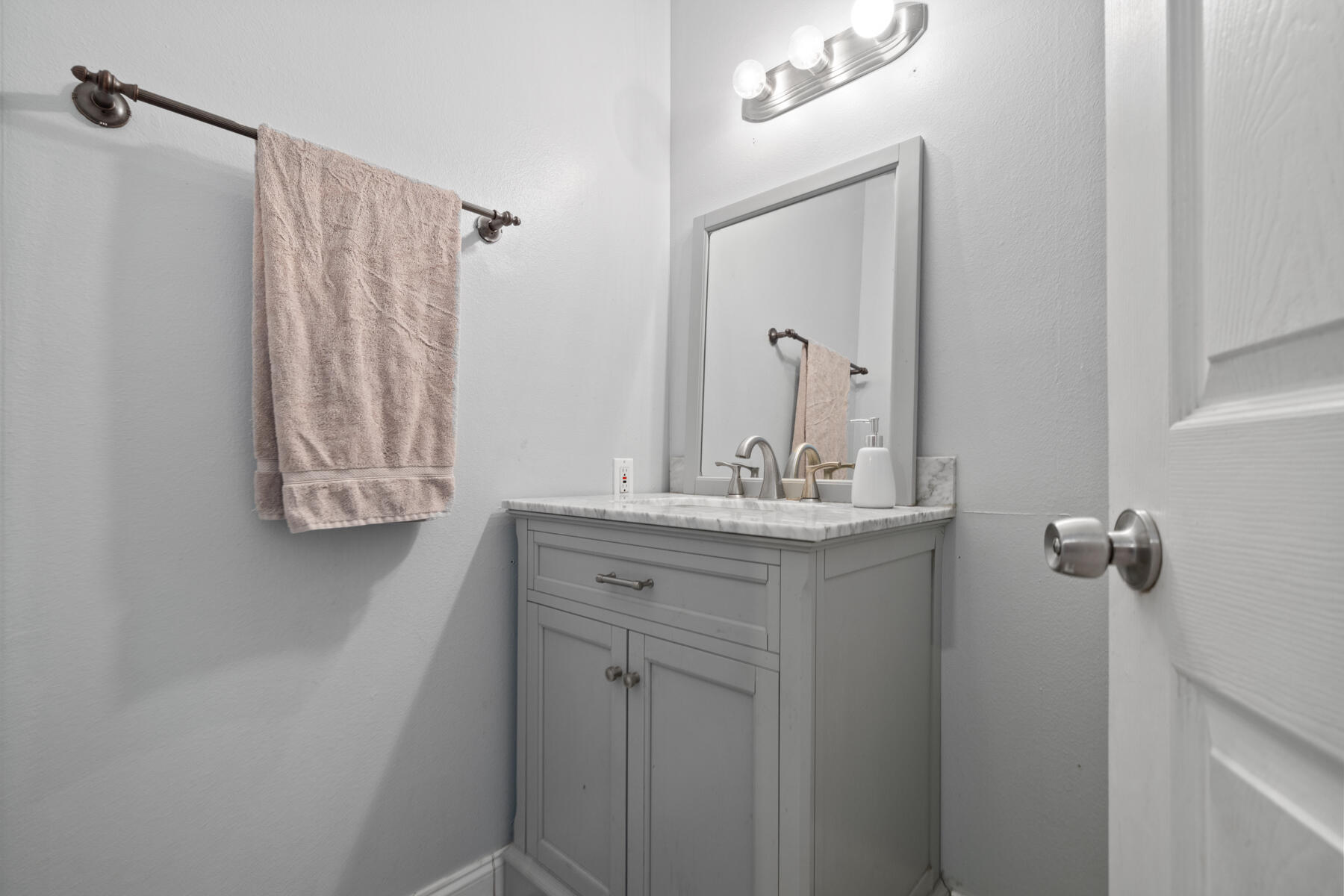 KELL-AIRE GARDENS - Residential