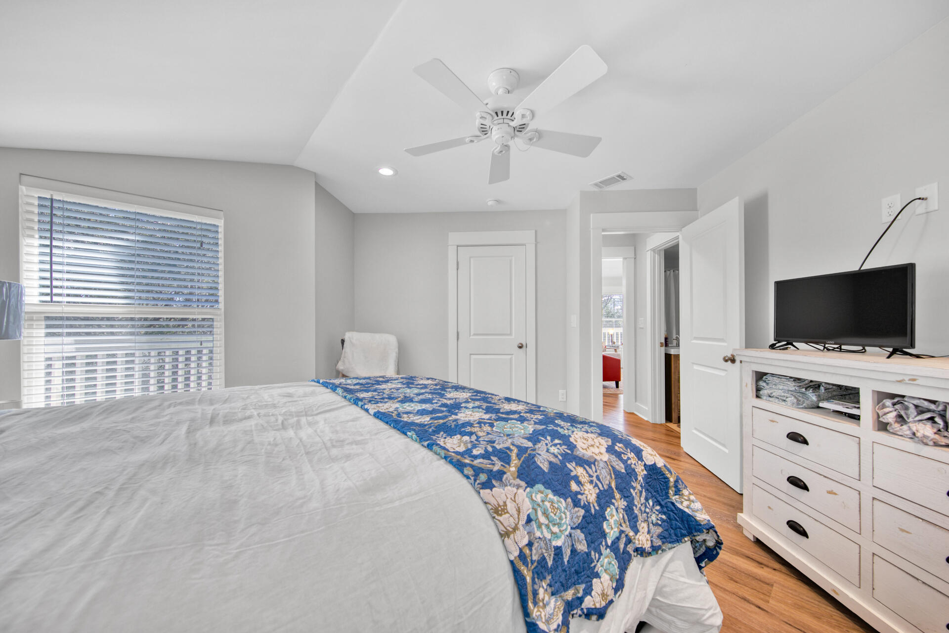 BLUE MOUNTAIN BEACH - Residential