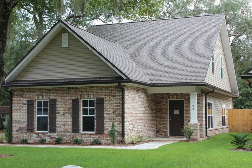 Brand New Home. Traditional two story four bedroom home in the heart of Niceville. As you approach your new home you will be delighted upon entry through a cover porch stepping into the foyer just to the right will be a staircase to the upper level. Enjoy the open floor plan which includes 9 foot ceilings. Living room flows into dining area that is over looked by a granite breakfast bar with pendant lights. Functional kitchen with delightful wood stained 36'' cabinets with crown moldings, granite counter-tops, stainless steel range, microwave and dishwasher. Accompany by pantry. There is plenty of counter-top space. This unique design home has a small computer/study area just off the living room. The Master Suite is on the first level that