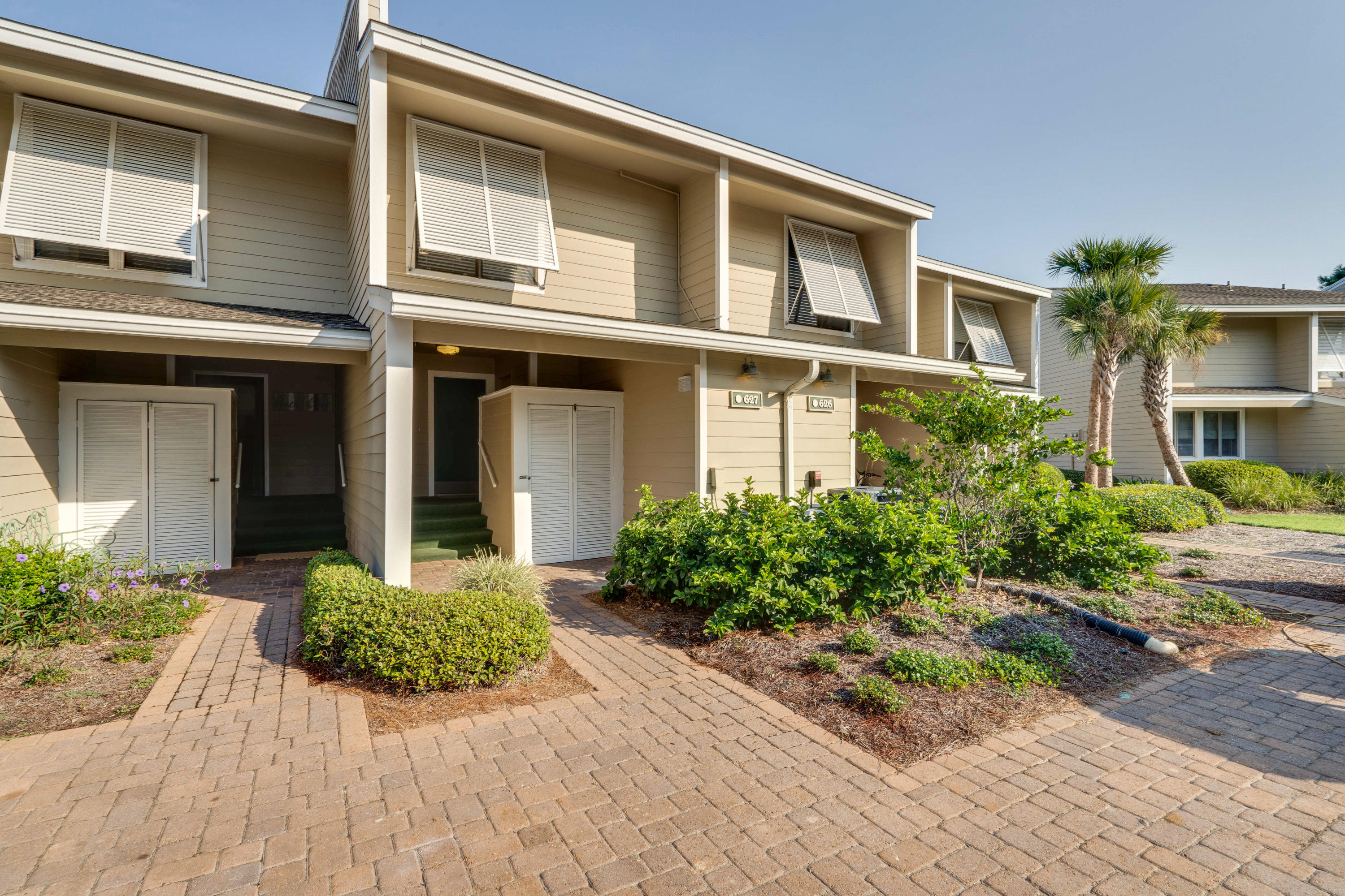 BAYOU VILLAGE CONDO PH 1 - Residential