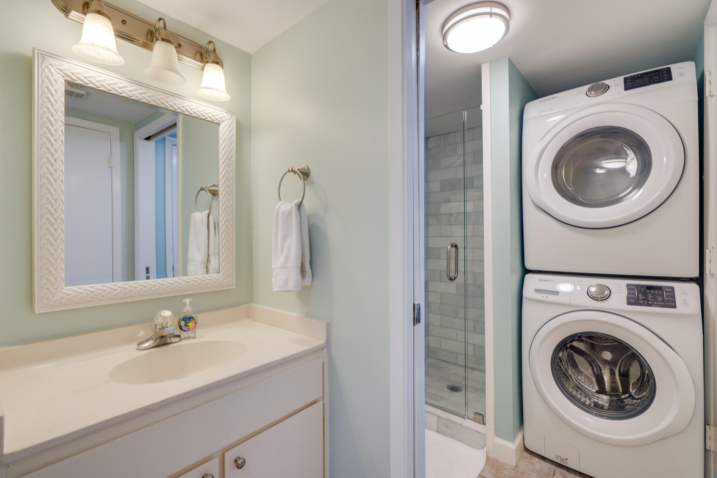 BAYOU VILLAGE CONDO PH 1 - Residential