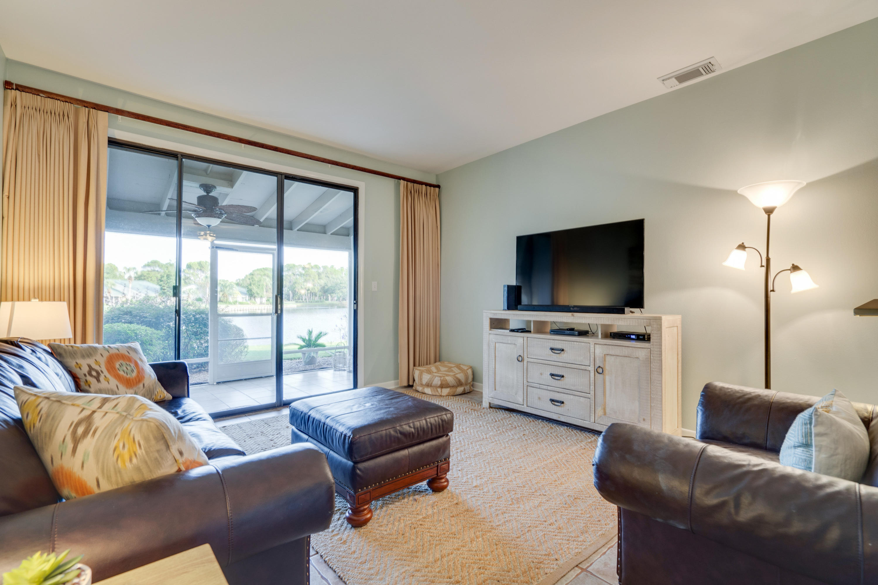 BAYOU VILLAGE CONDO PH 1 - Residential