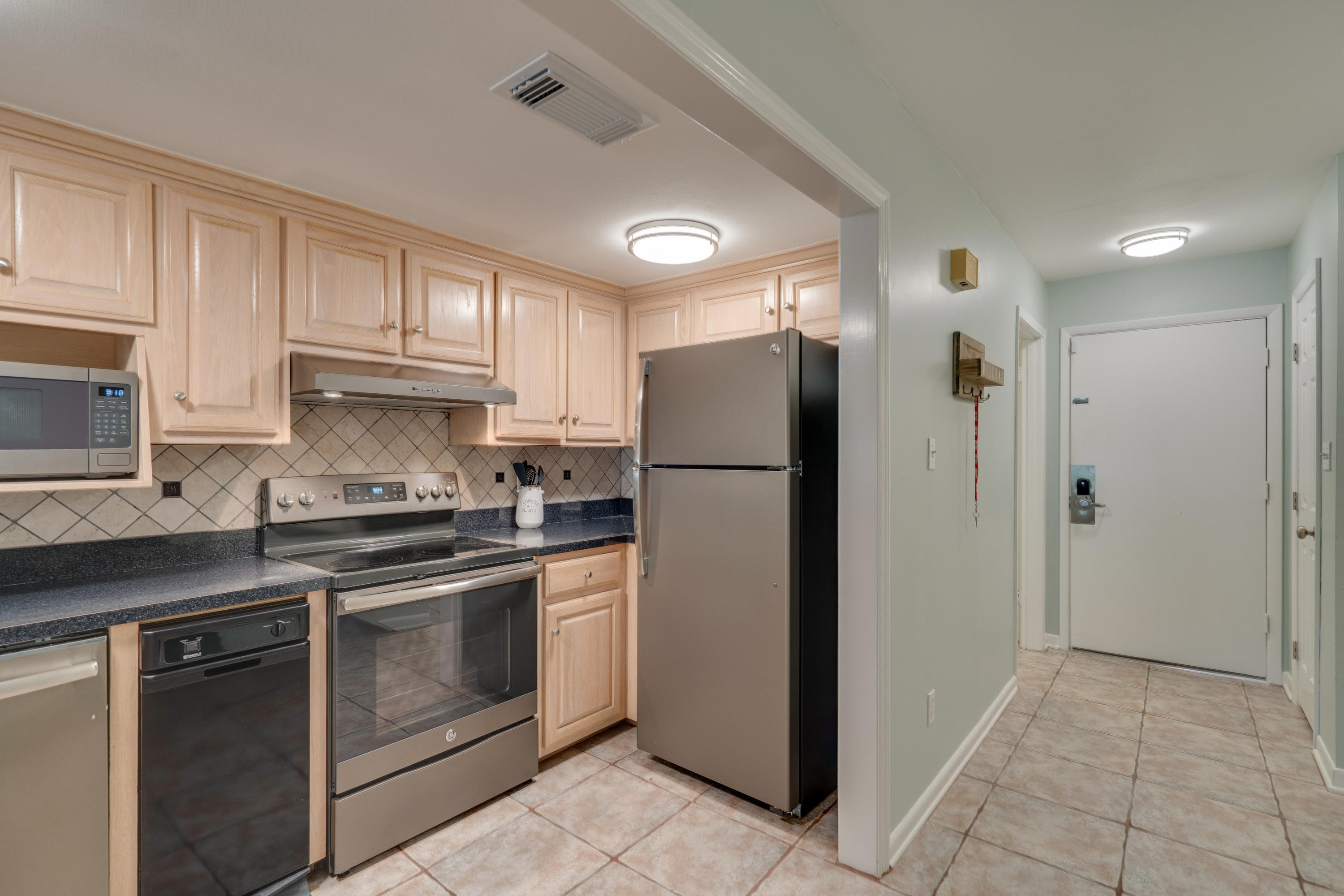 BAYOU VILLAGE CONDO PH 1 - Residential