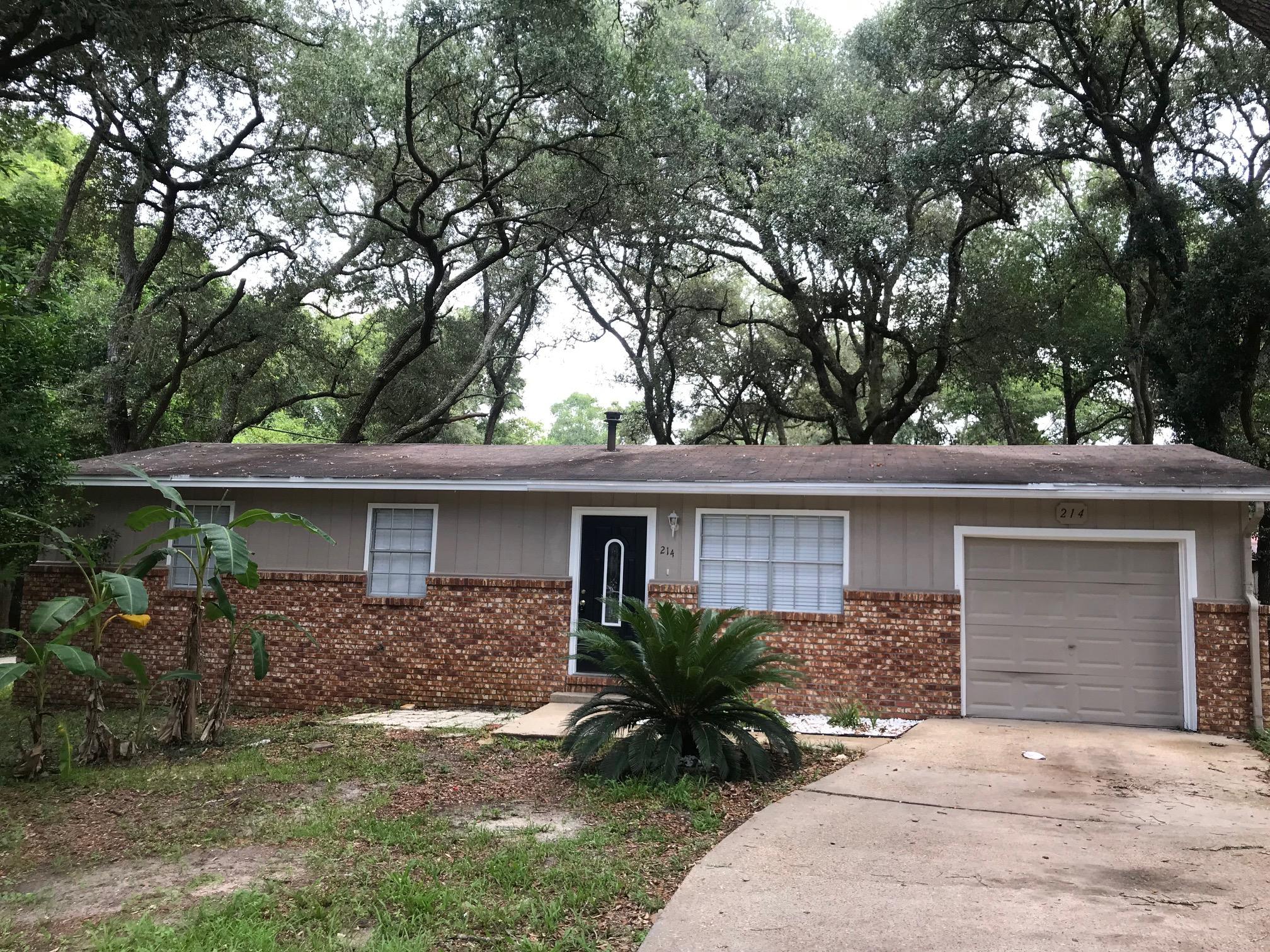 Beautifully remodeled 3 bedroom 2 bath home for sale in Niceville. This property features hand-scraped engineered hardware floors, new tile, new kitchen cabinetry and backsplash, granite countertops, fresh paint, and more! The seller has also ordered new carpet for the spare bedrooms and new stainless steel appliances, which will arrive any day now! Large fenced in back yard. One car garage. This property is move in ready and would make a great family home. Vacant and easy to show.