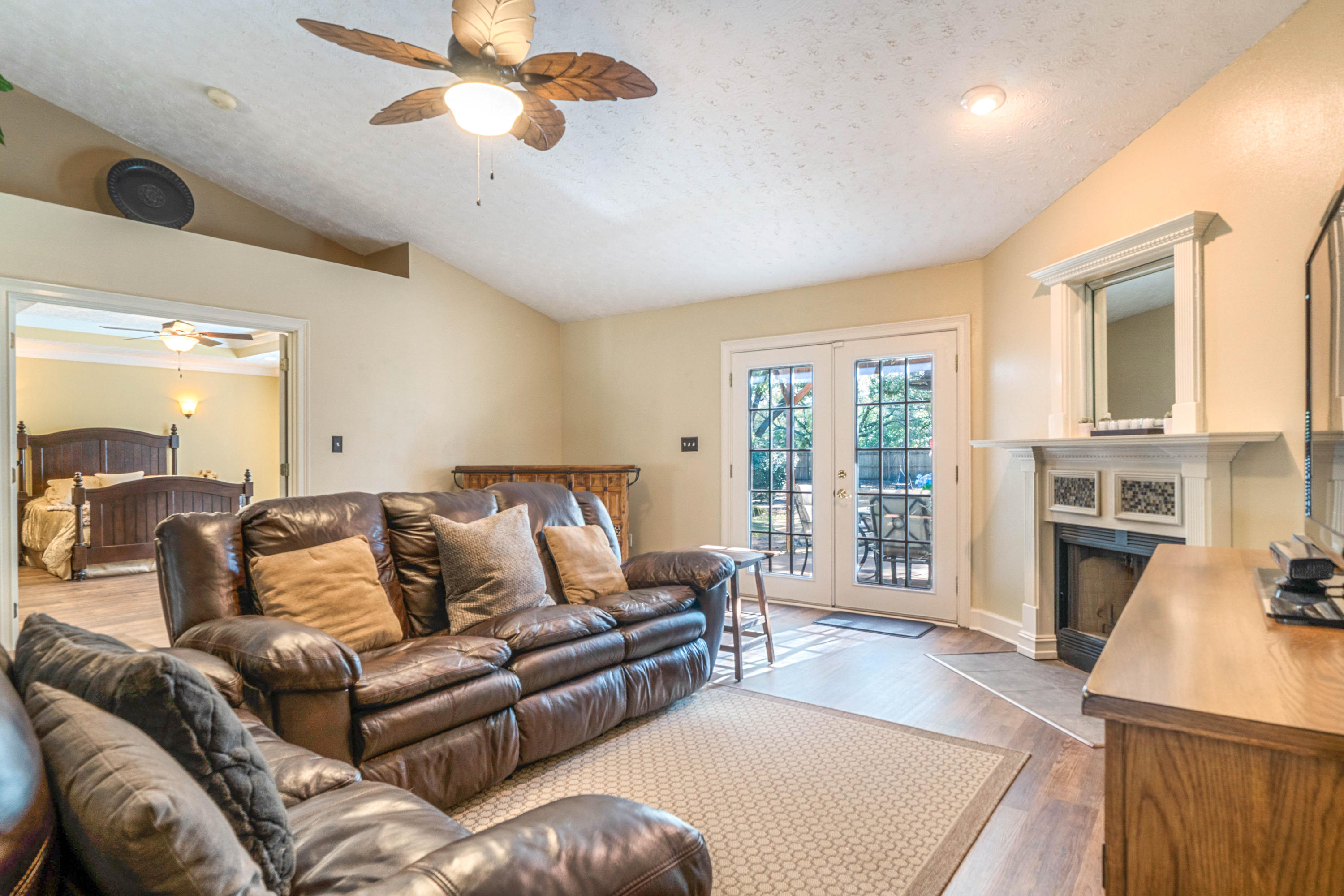 HOLLEY BY THE SEA - Residential