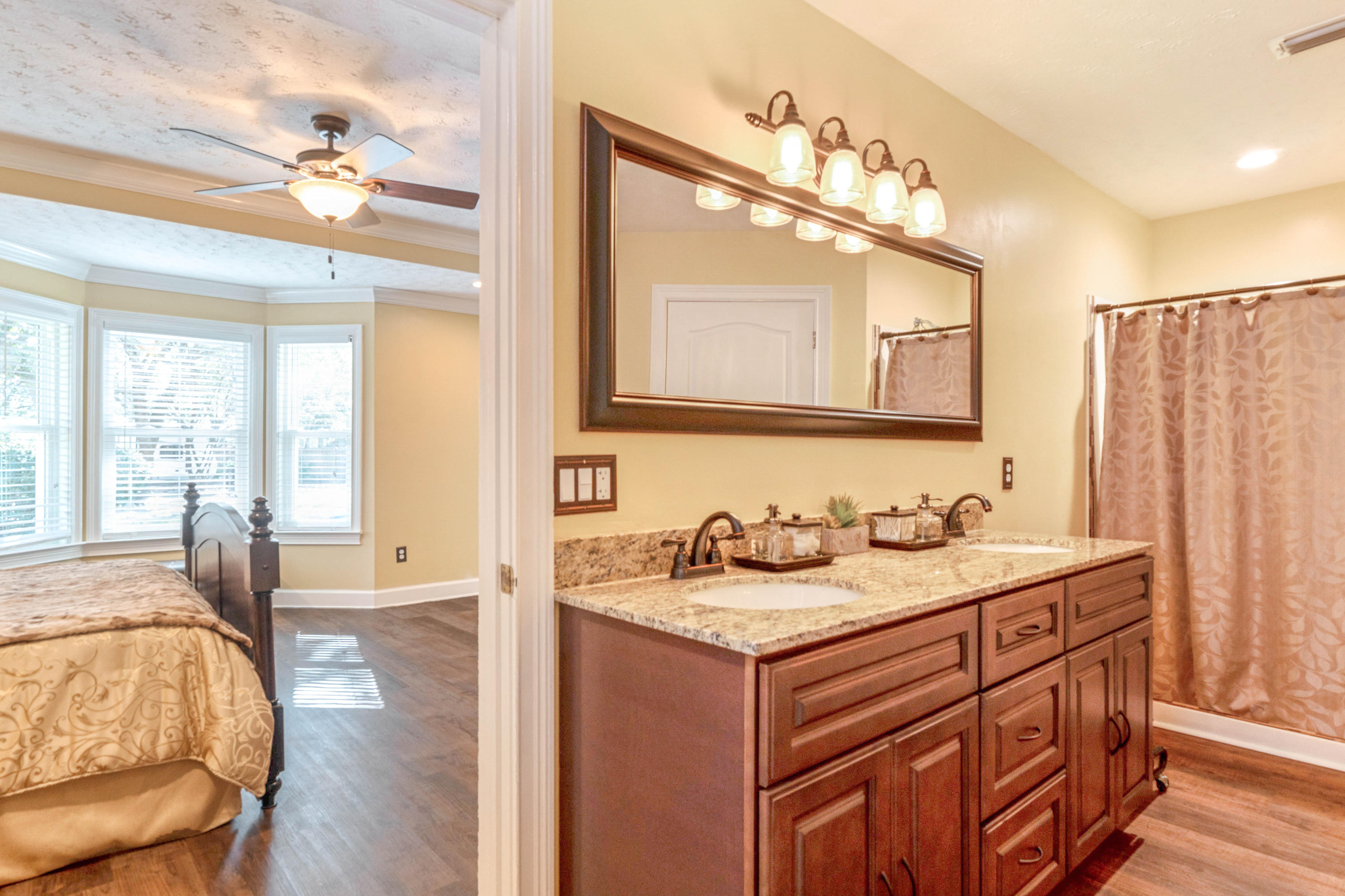 HOLLEY BY THE SEA - Residential