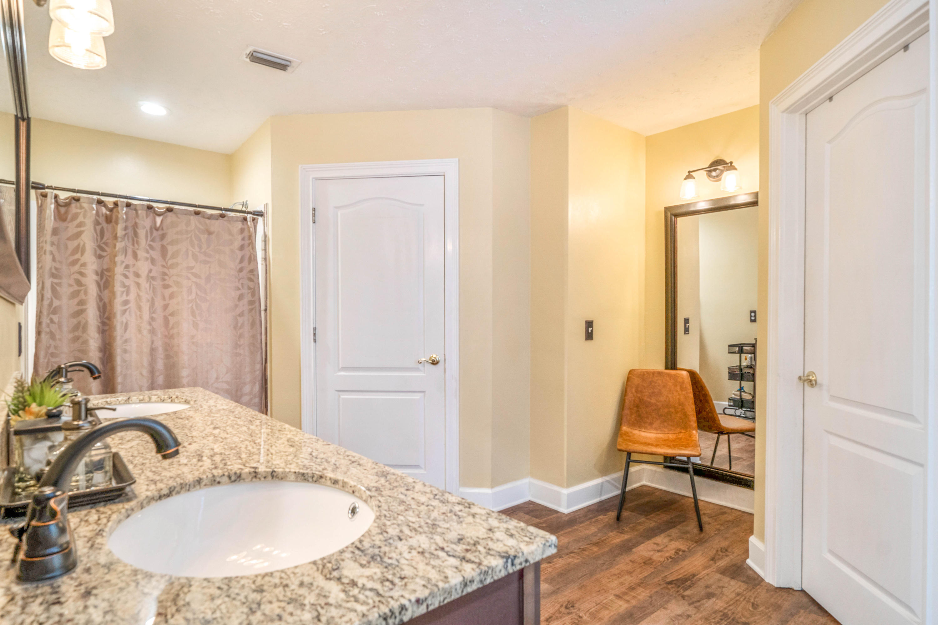 HOLLEY BY THE SEA - Residential