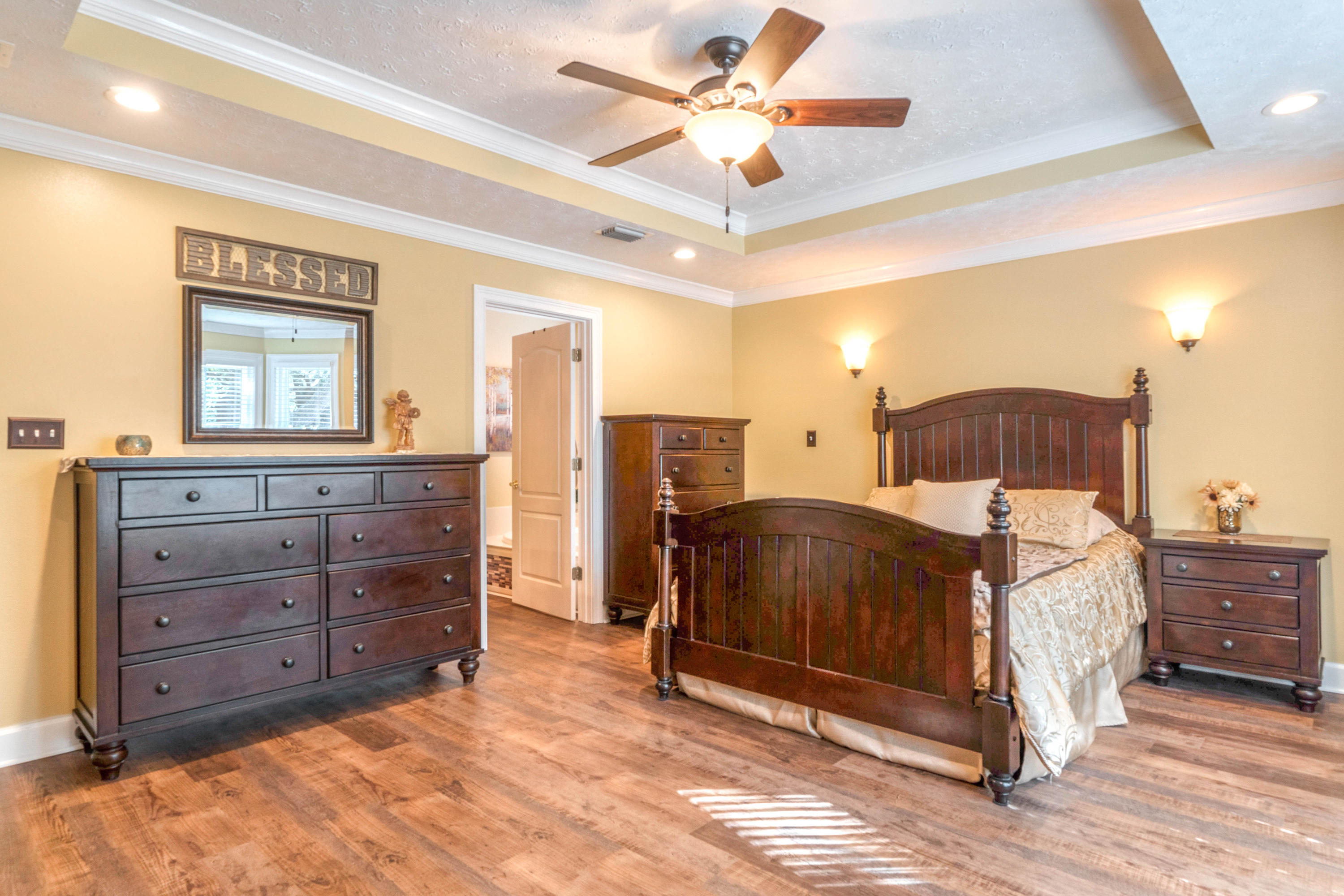 HOLLEY BY THE SEA - Residential