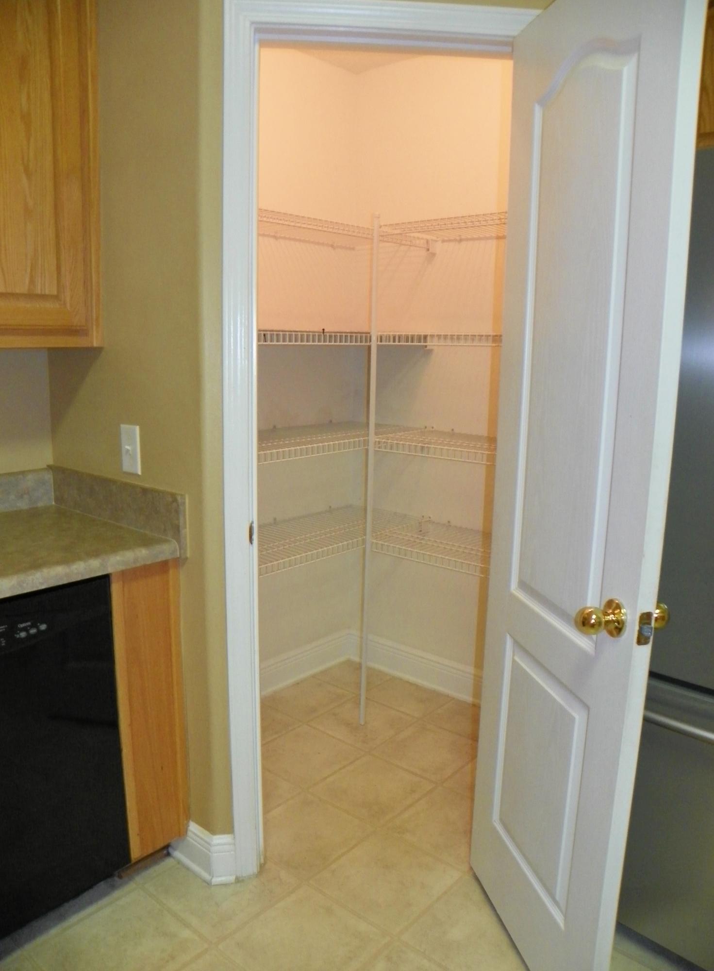 FOX VALLEY - Residential Lease