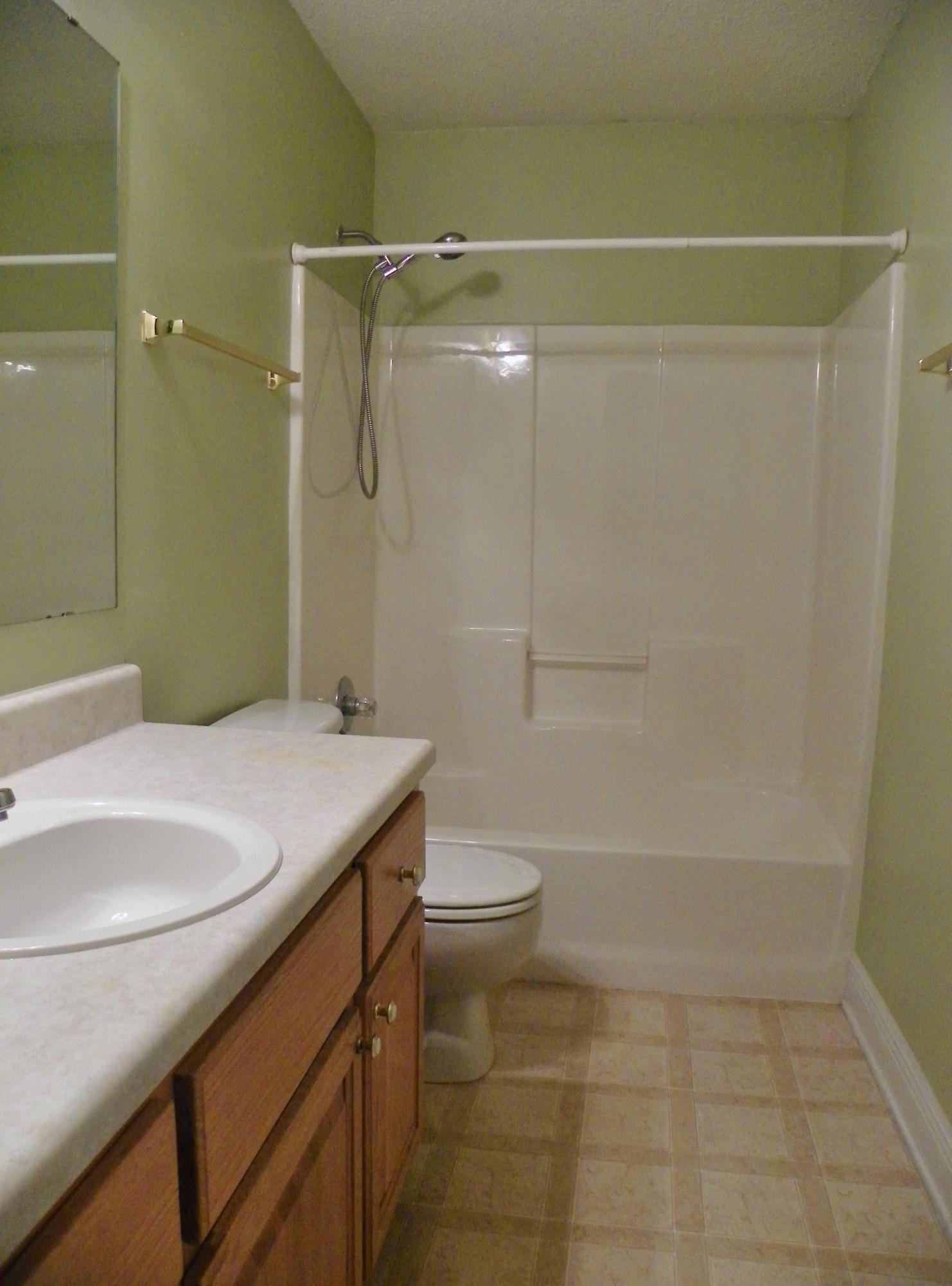 FOX VALLEY - Residential Lease