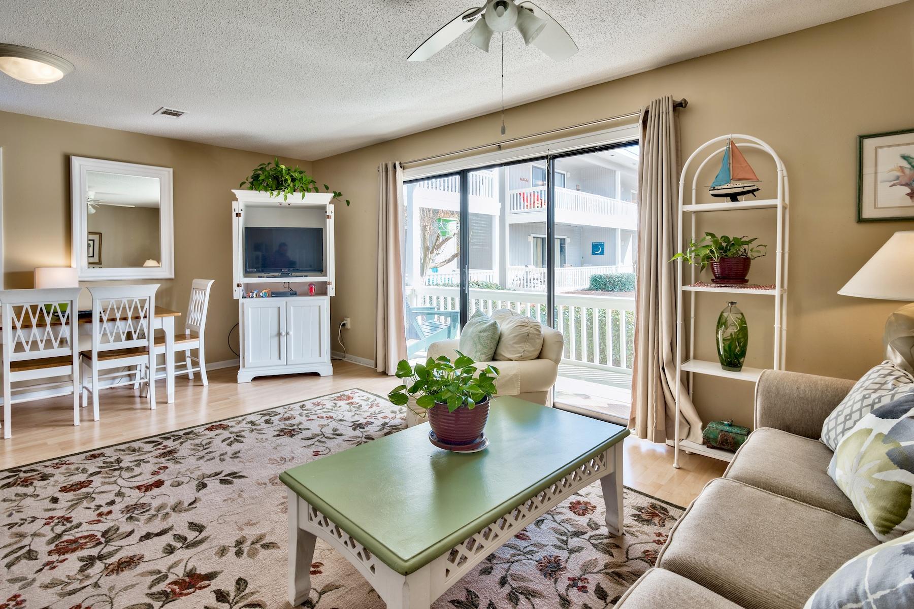 BEACHWOOD VILLAS CONDO - Residential