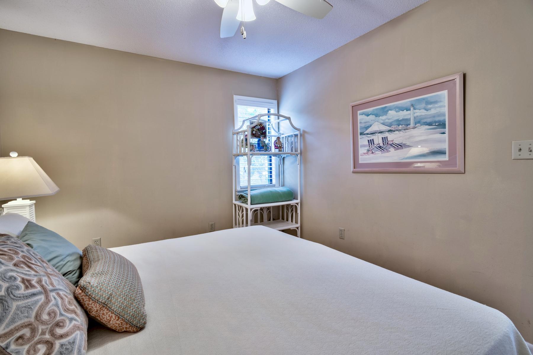 BEACHWOOD VILLAS CONDO - Residential