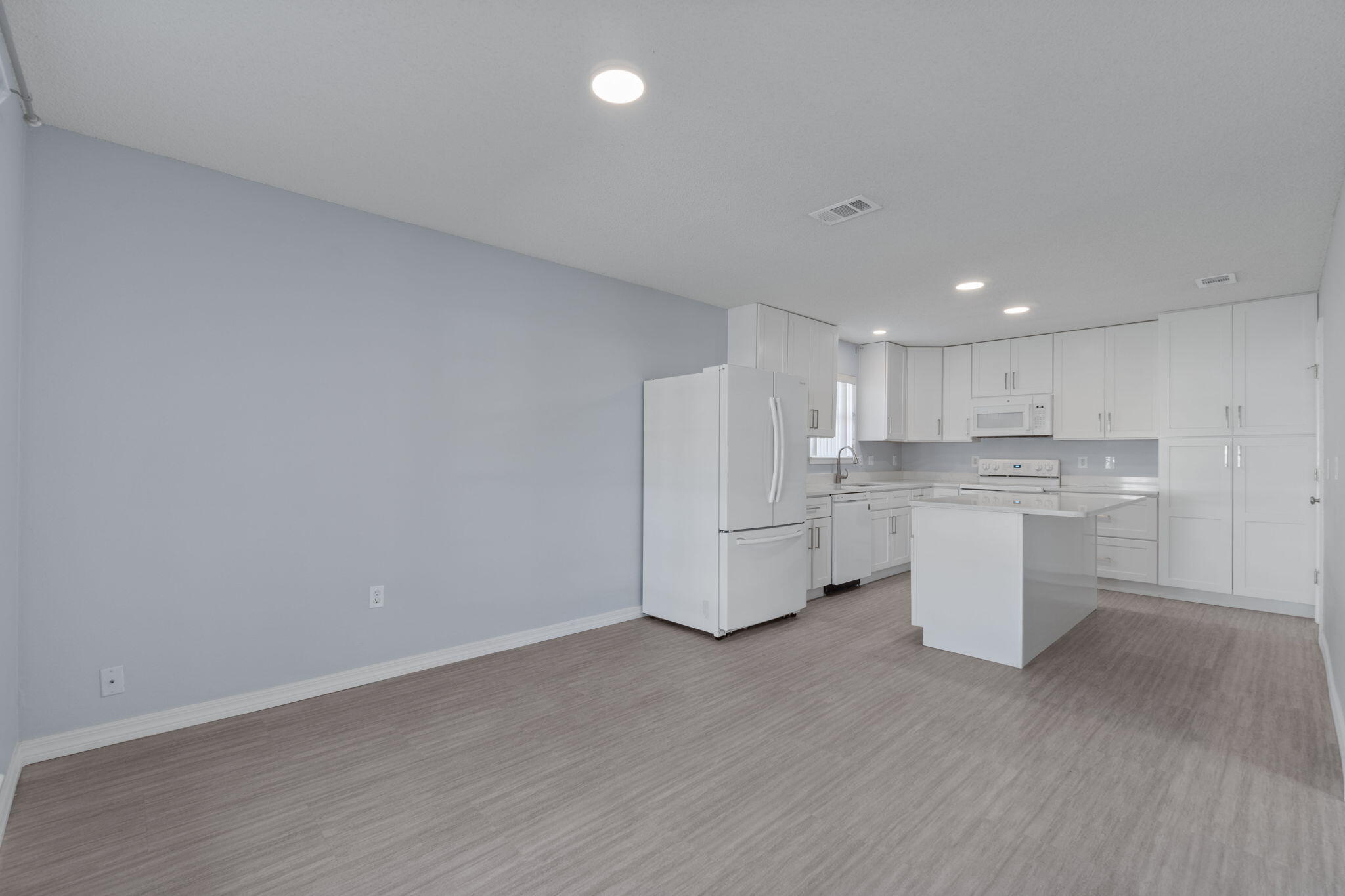 MARSH HARBOR - Residential