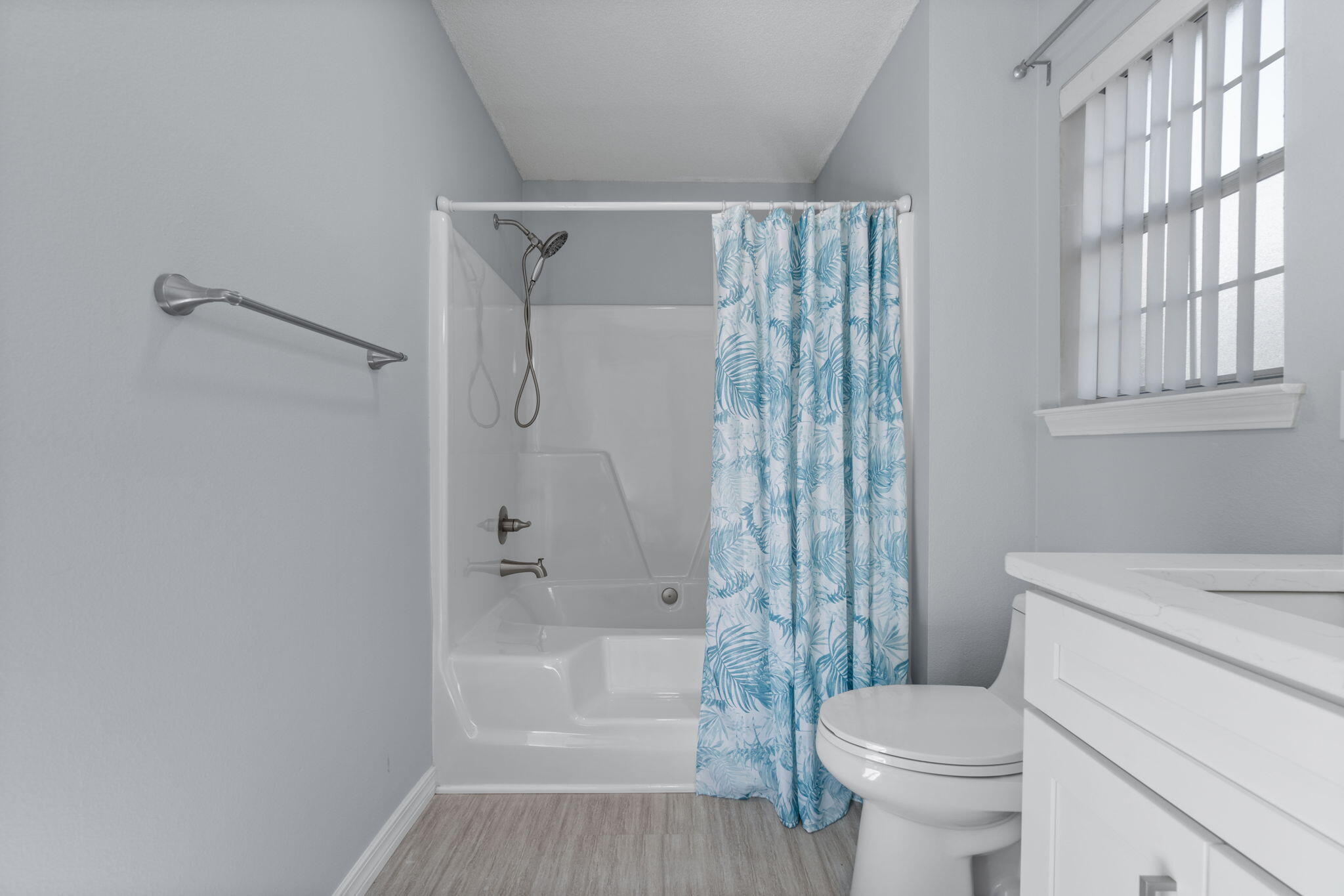 MARSH HARBOR - Residential