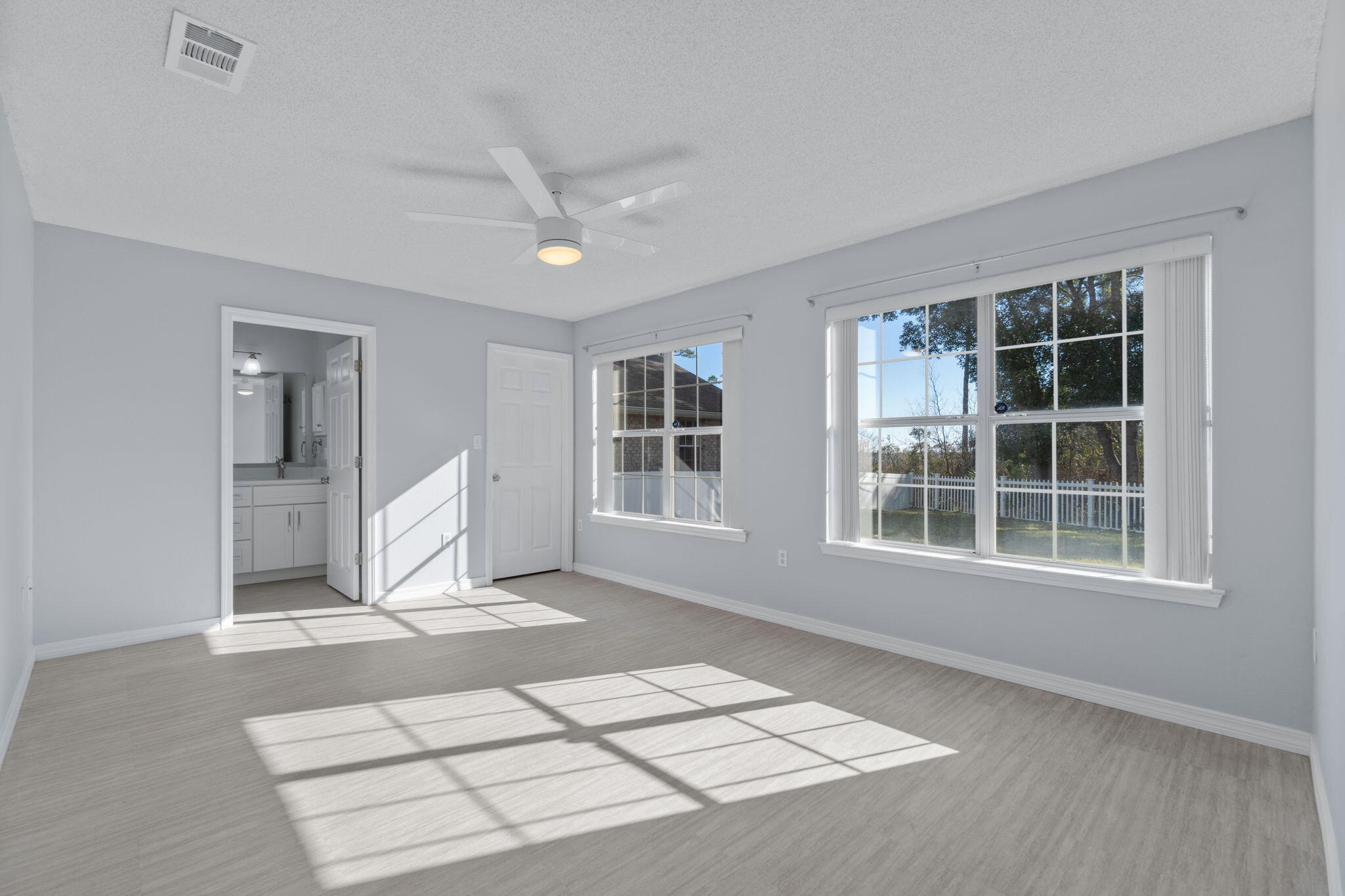 MARSH HARBOR - Residential