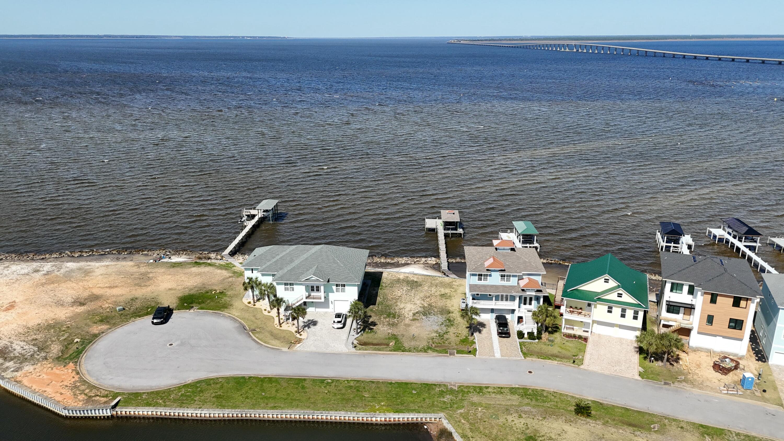 Clipper Bay - Land