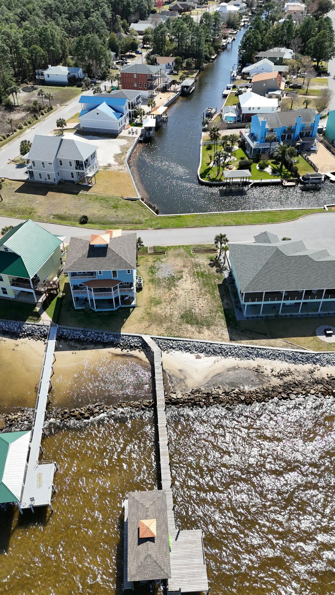 Clipper Bay - Land