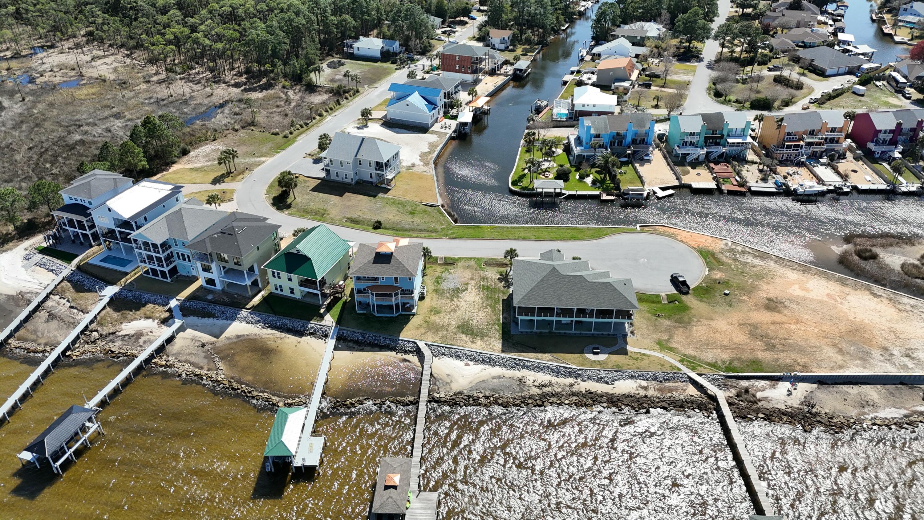 Clipper Bay - Land