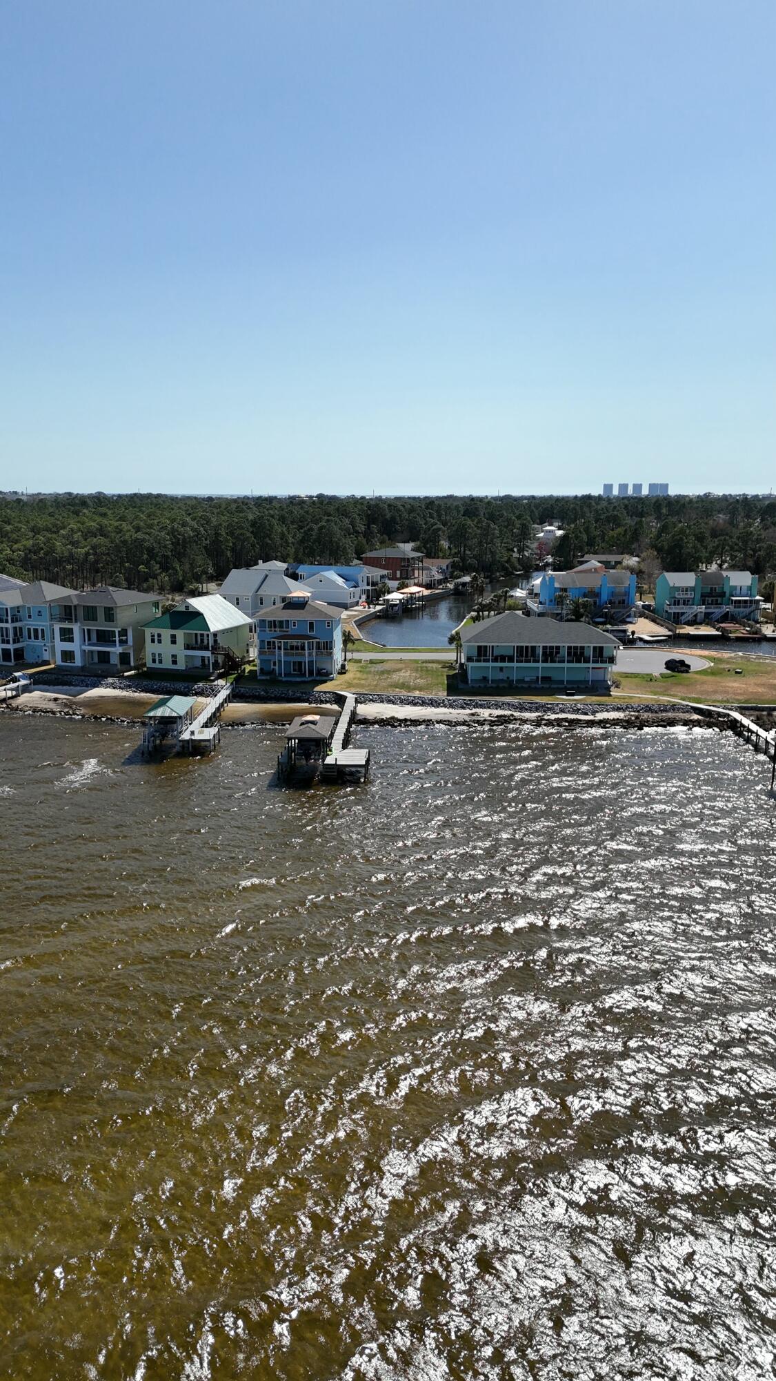 Clipper Bay - Land